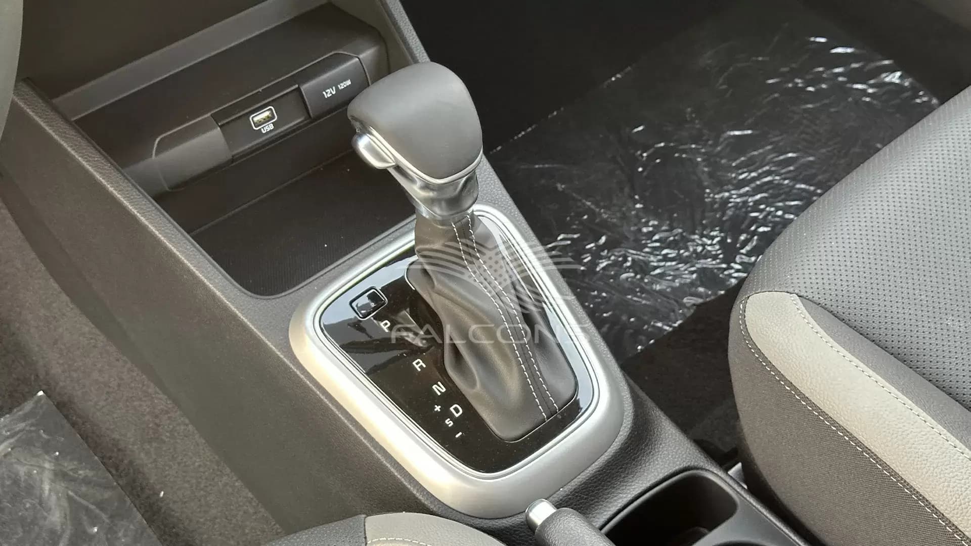 1.4L FUN VERSION SUNROOF AT - Image 15