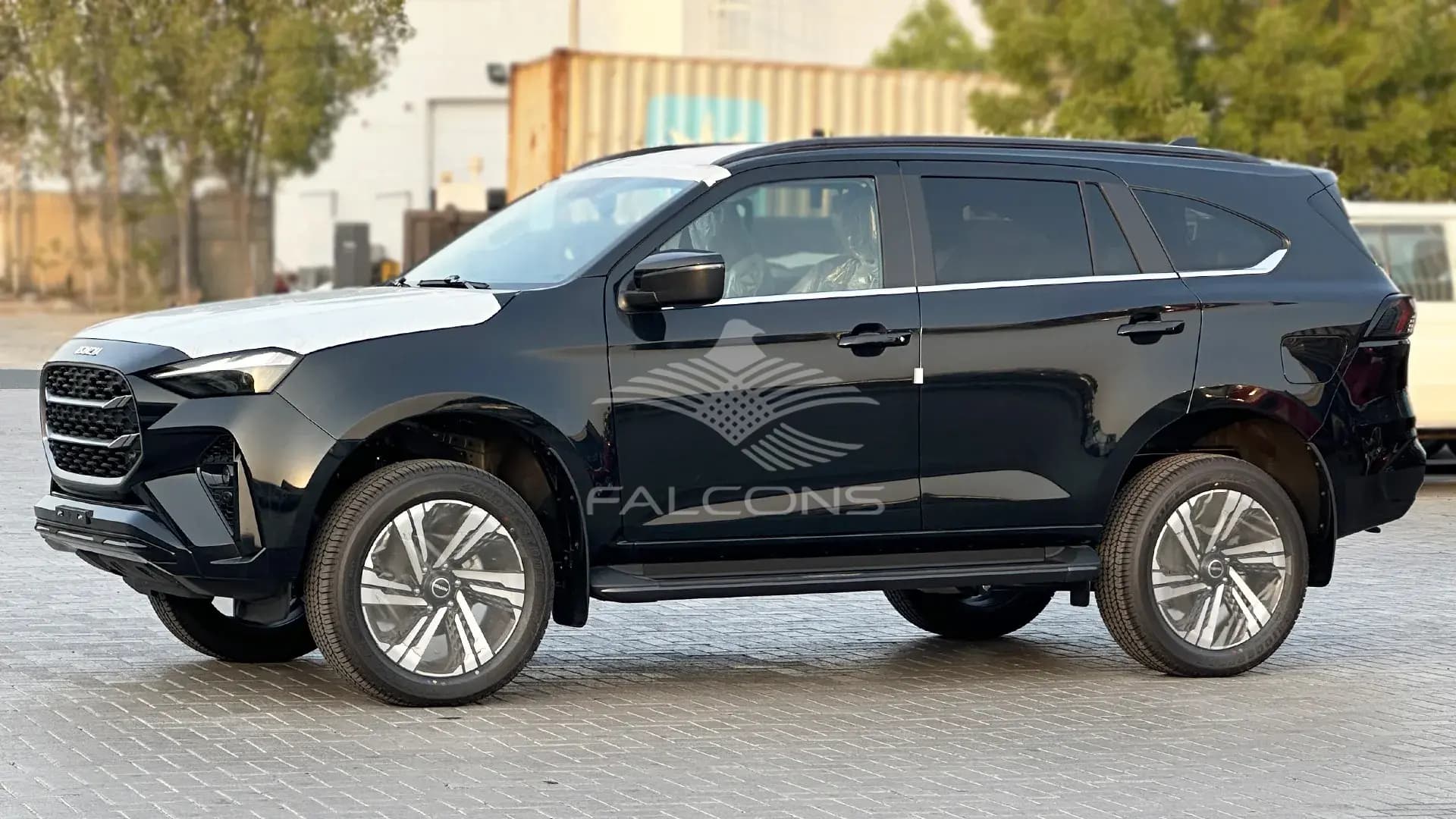 3.0L 4x4 7 STR Full Option AT - Image 2