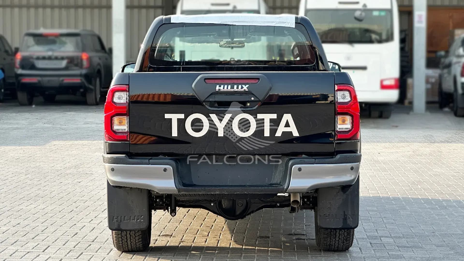 2.8L D DC 4WD 5P ADVENTURE 6AT - Image 3