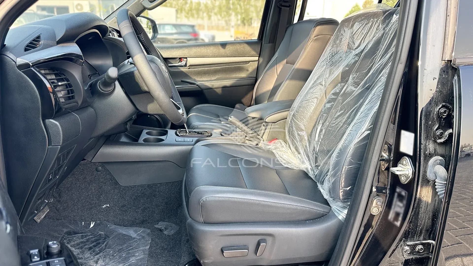 2.8L D DC 4WD 5P ADVENTURE 6AT - Image 9