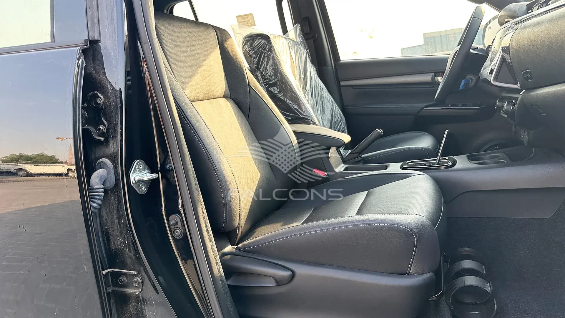 2.8L D DC 4WD 5P ADVENTURE 6AT - Image 10