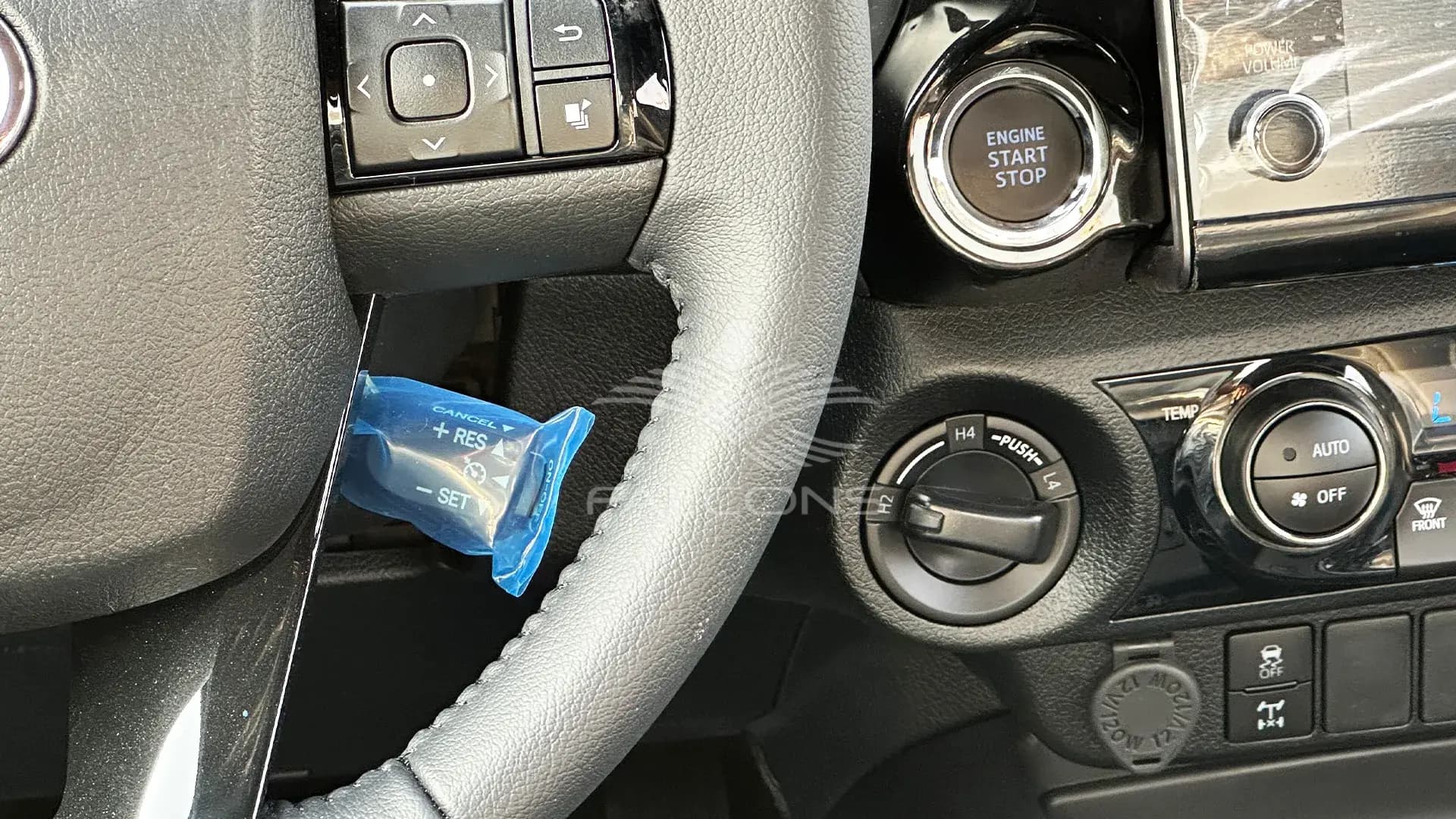 2.8L D DC 4WD 5P ADVENTURE 6AT - Image 16