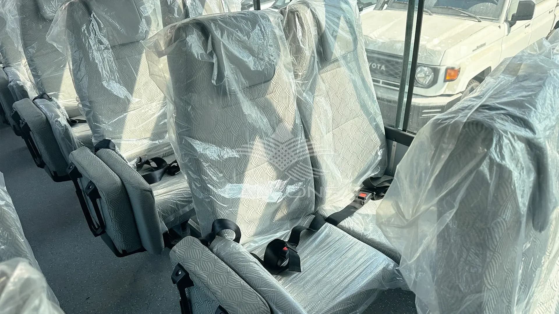 3455cc 35 STR NON AC 4x2 LHD Diesel MT - Image 11