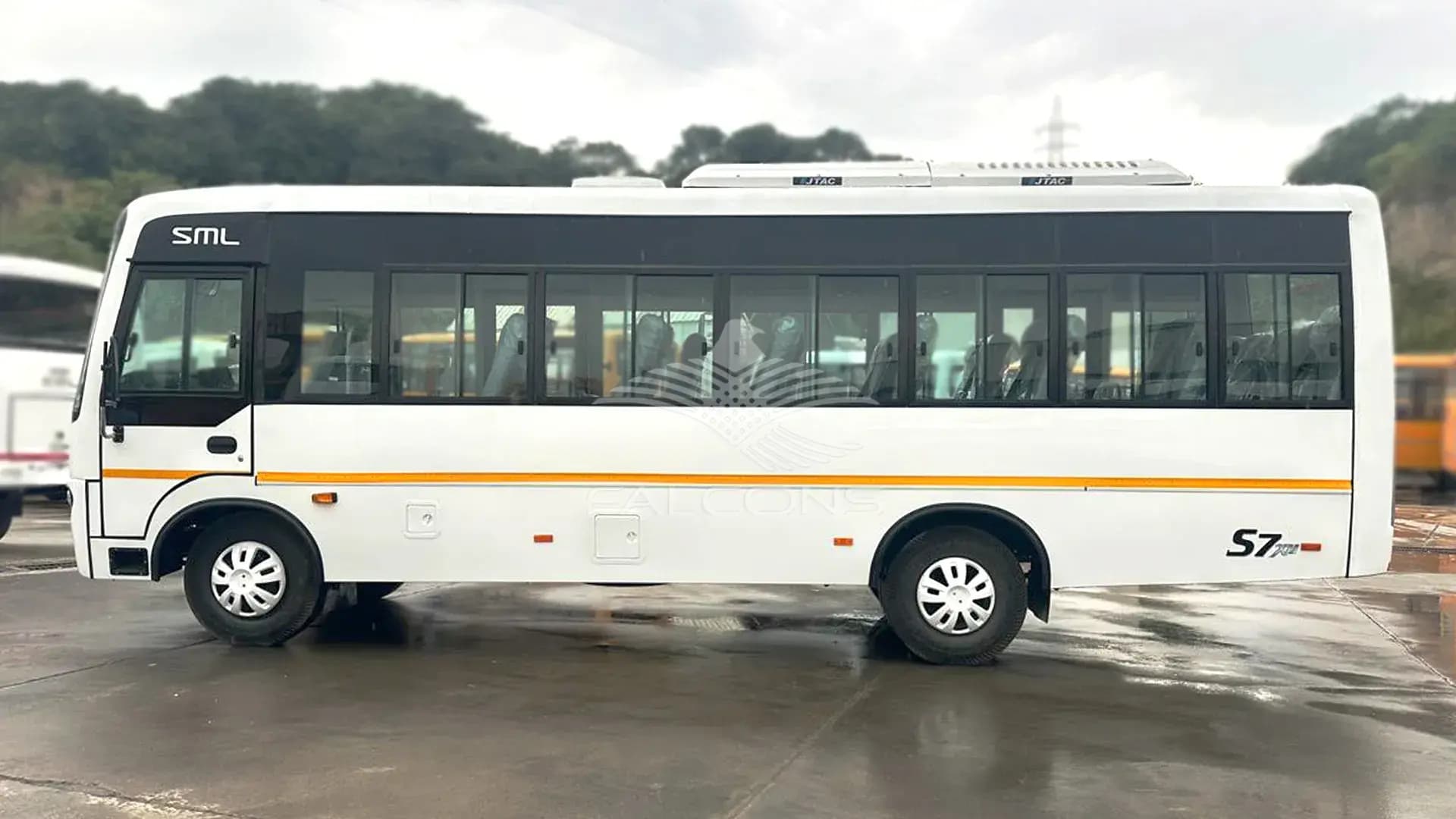 3455cc 33 STR Double Door AC DSL MT - Image 4