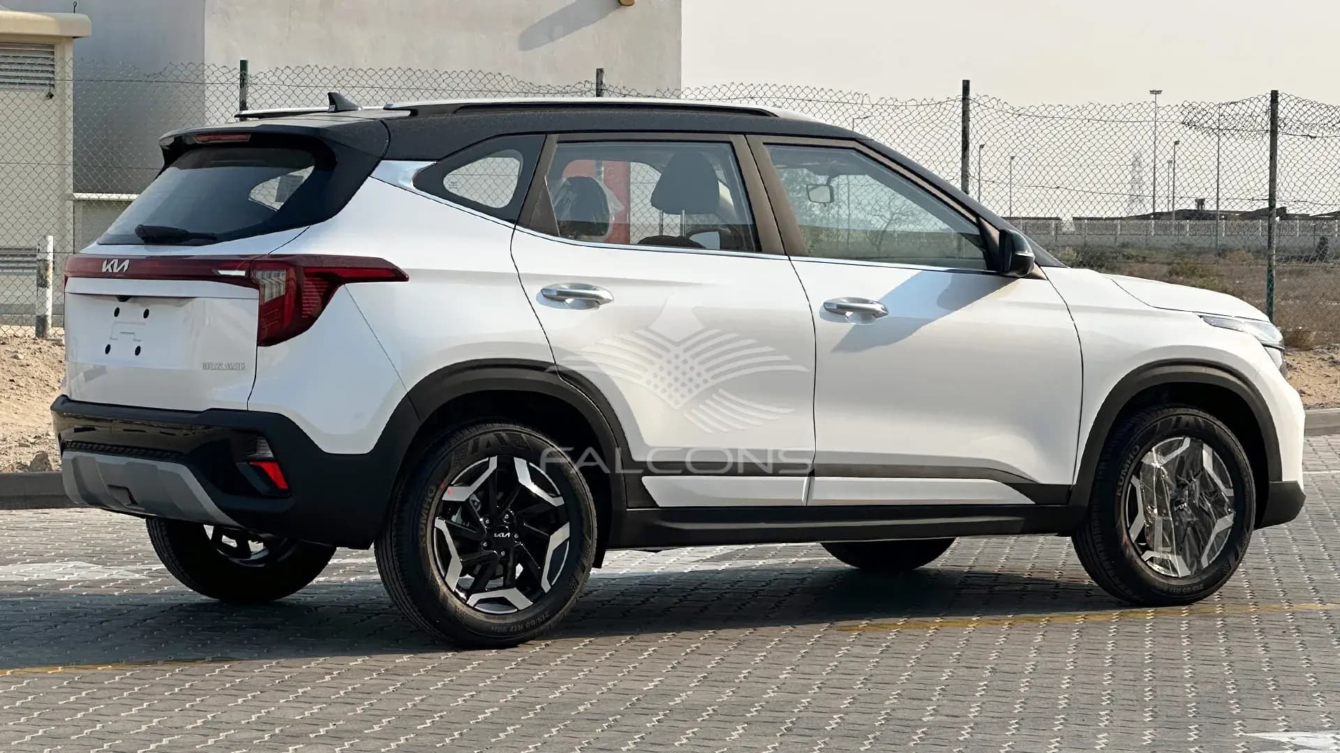 1.5L IVT Luxury Comfort - Image 4