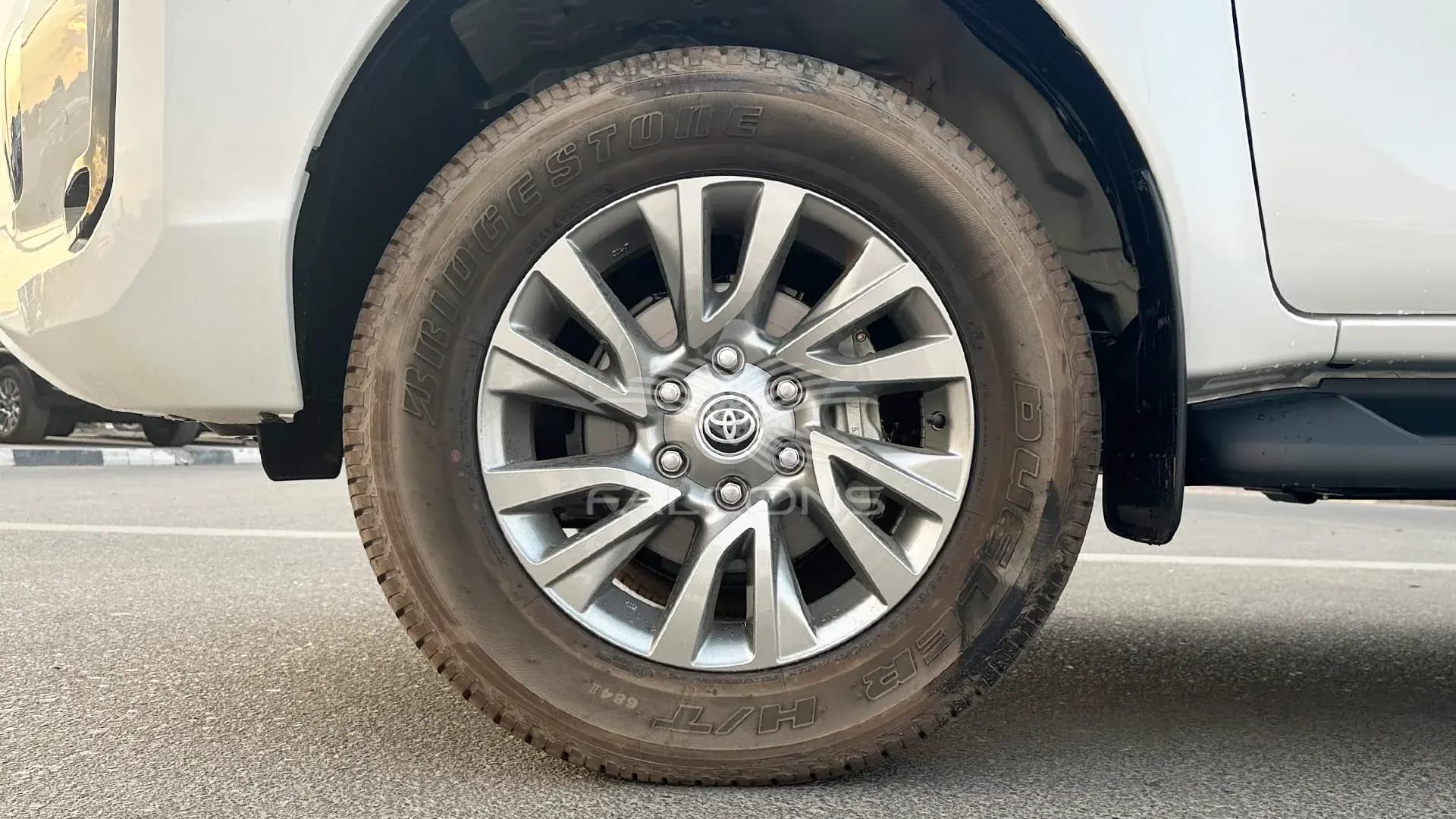 2.8L D DC 4WD RHD Full Option AT - Image 8