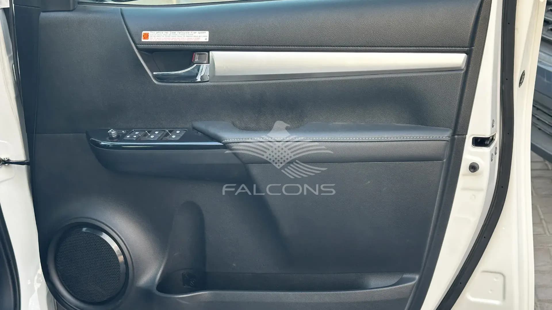 2.8L D DC 4WD RHD Full Option AT - Image 14