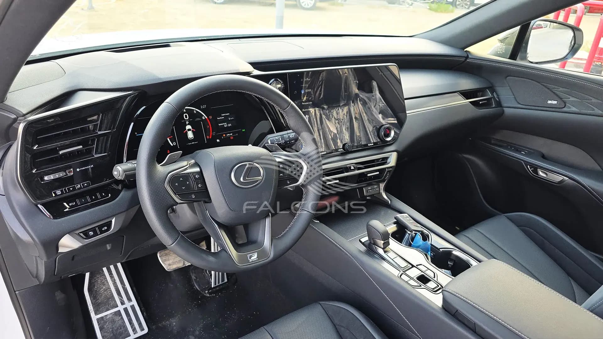 2.4L F- SPORT AT - Image 16