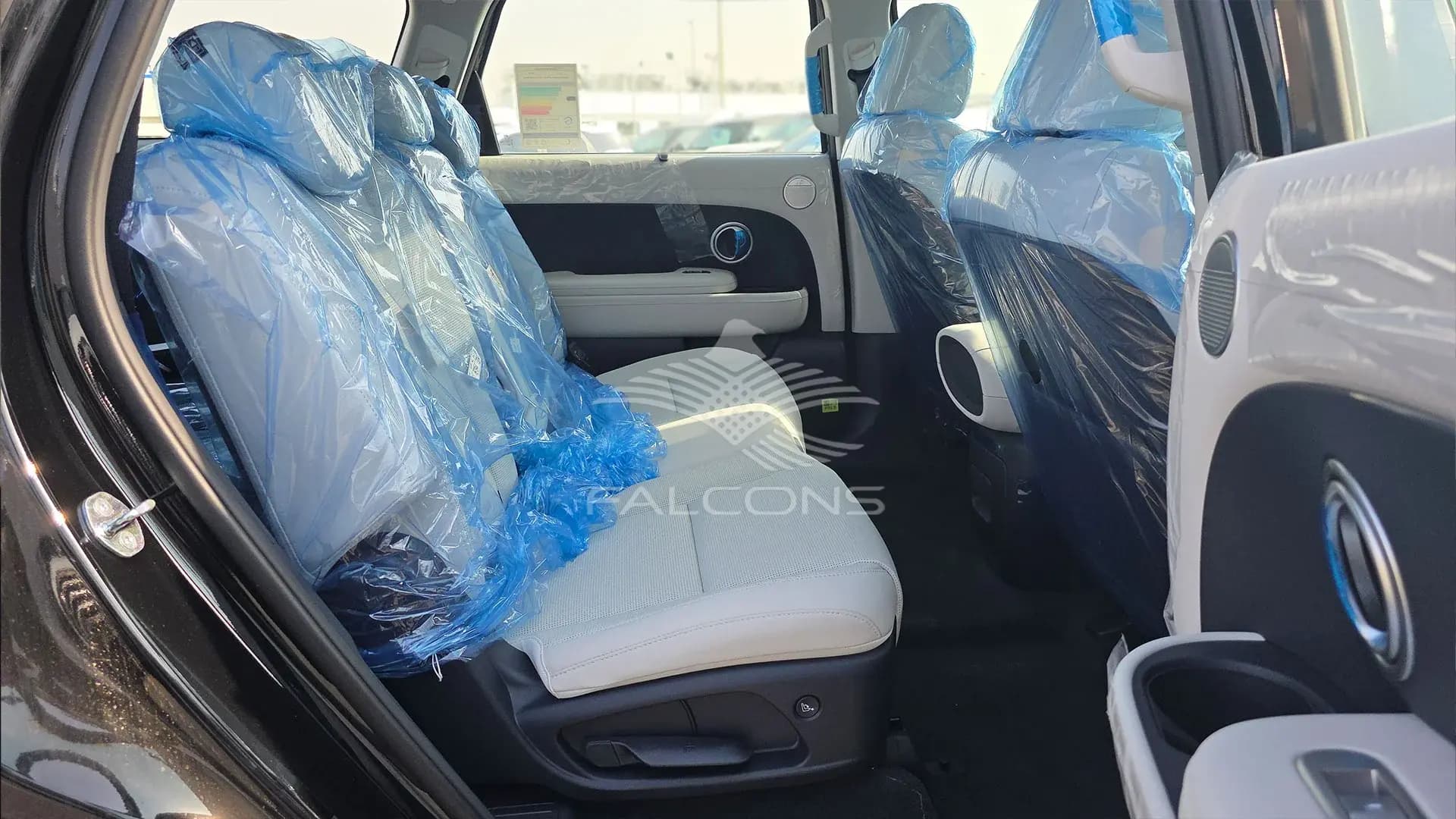 2.5L LX3 8-STR LTD - Image 14