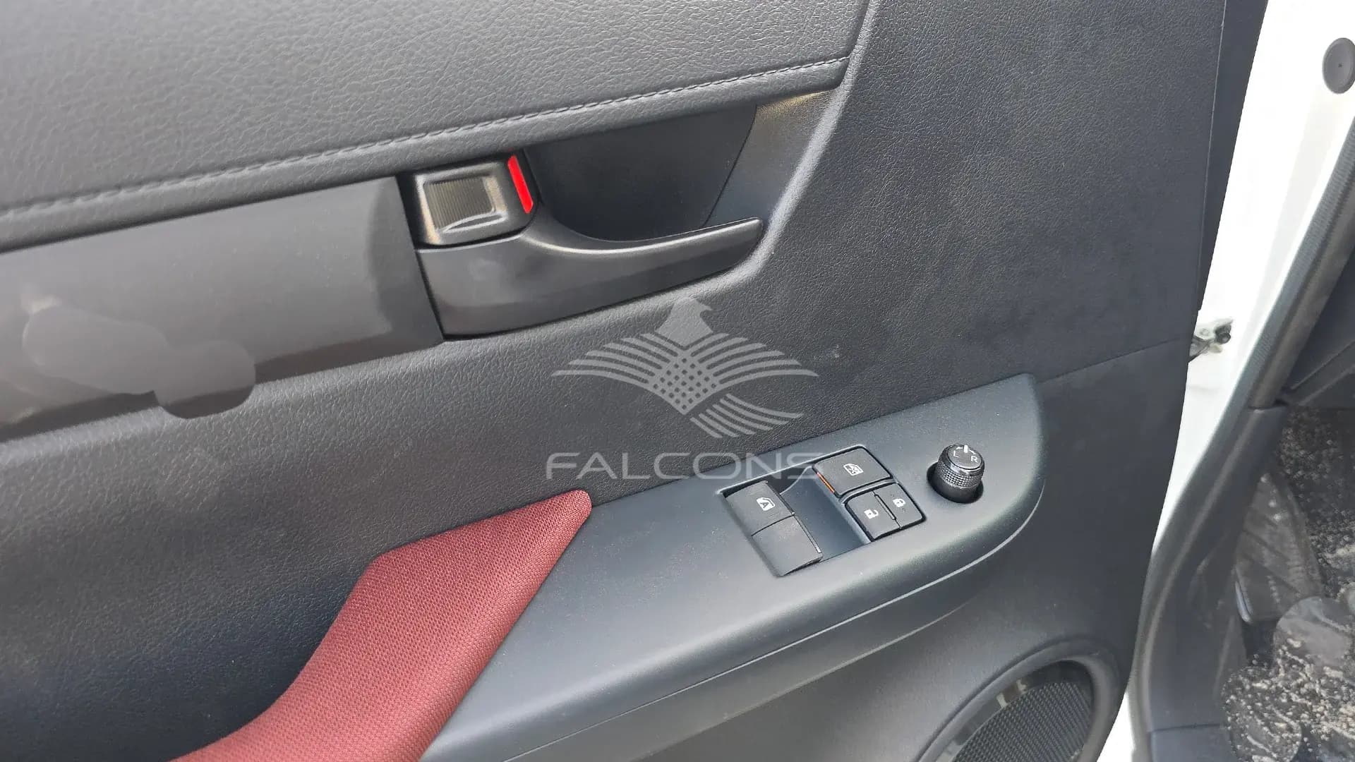 2.4L D SC 2WD HIGH MT - Image 9