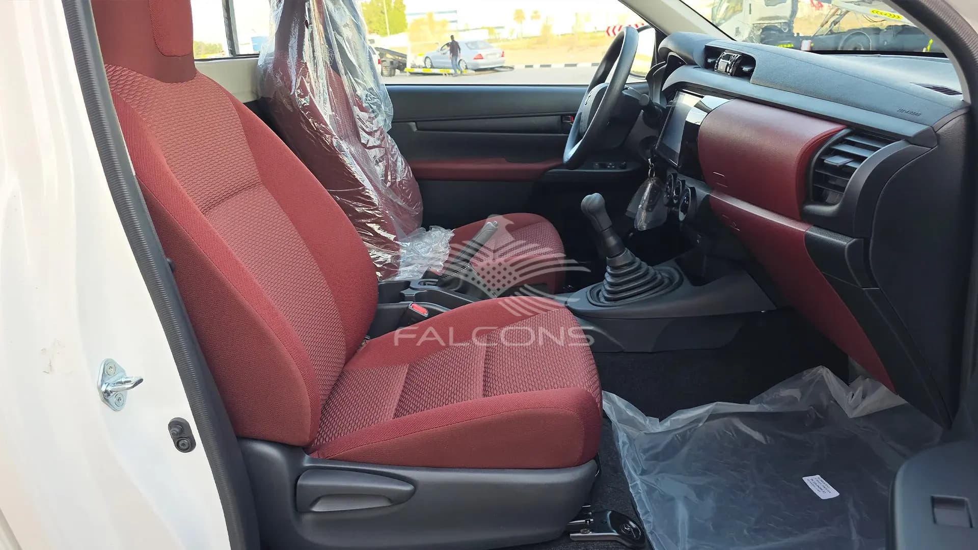 2.4L D SC 2WD HIGH MT - Image 12