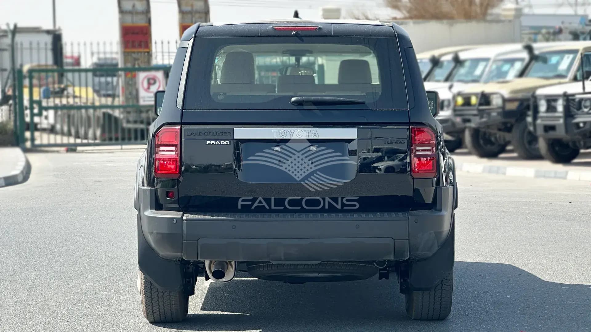 2.4L TURBO BASIC NG 4X4 8AT - Image 4