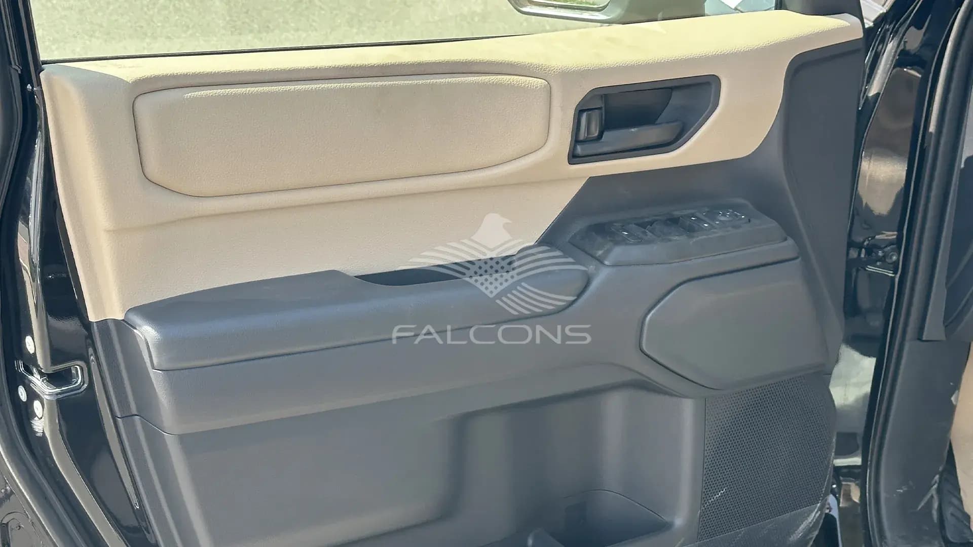 2.4L TURBO BASIC NG 4X4 8AT - Image 10