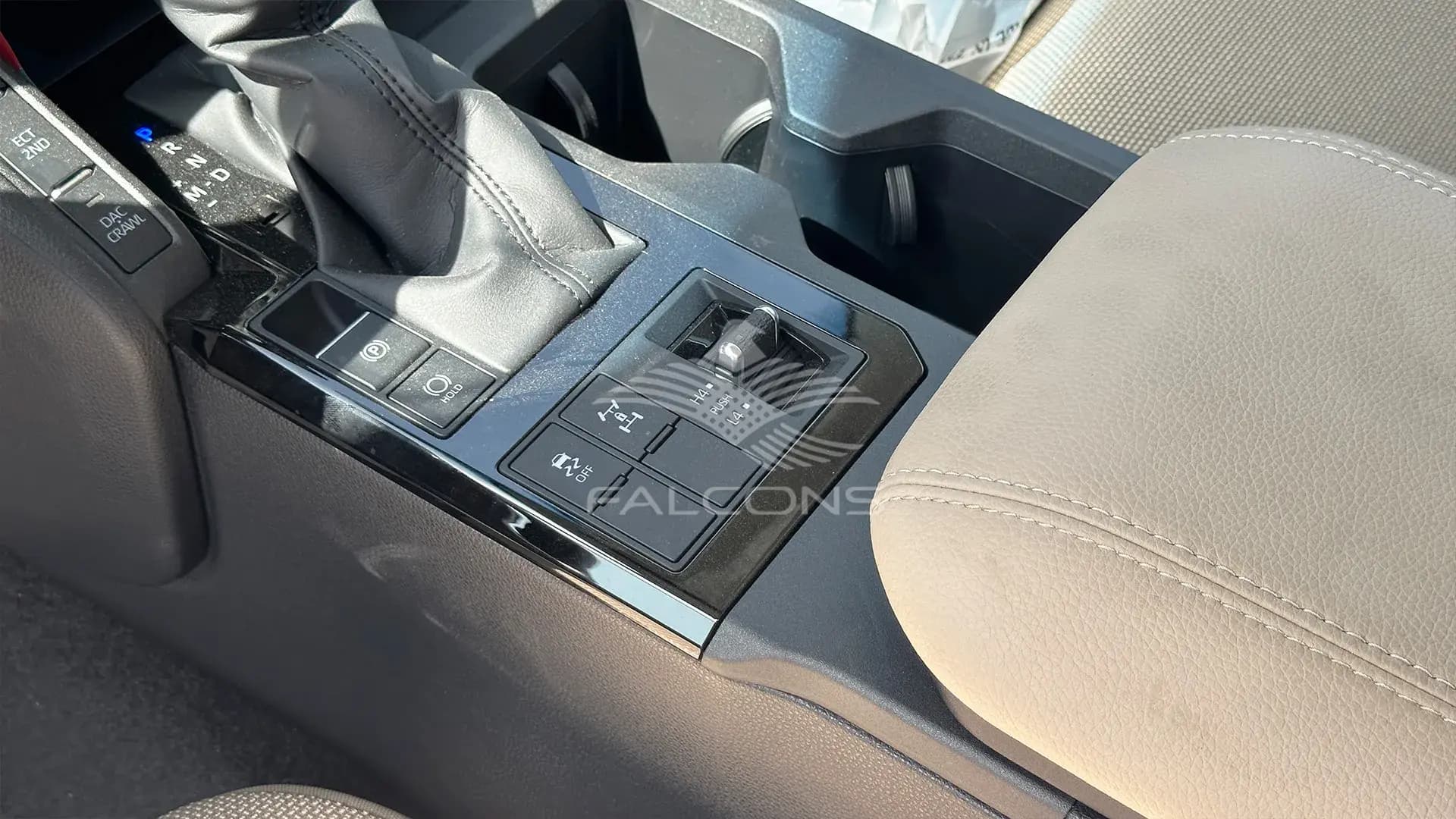 2.4L TURBO BASIC NG 4X4 8AT - Image 18