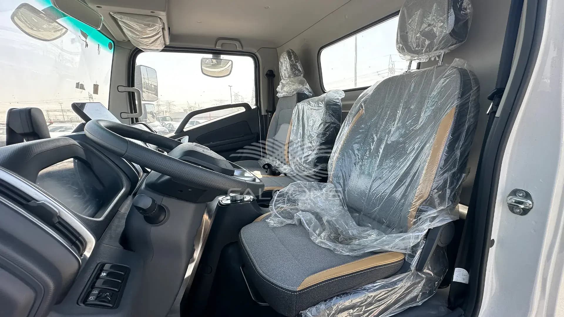 4500WB 2WD TRUCK 162KW 8T - Image 11