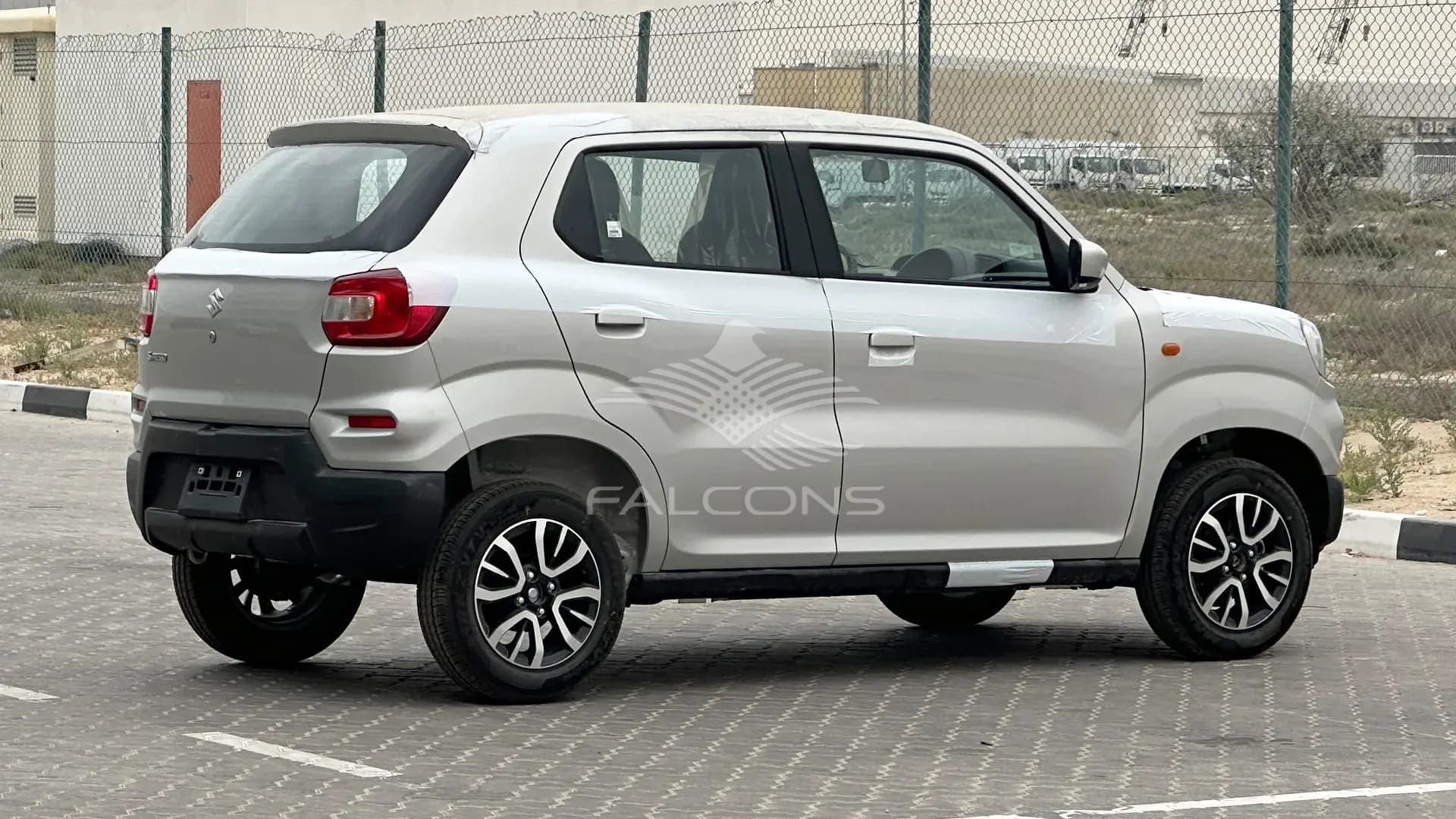 1.0L GL AMT A/W DAB - Image 3