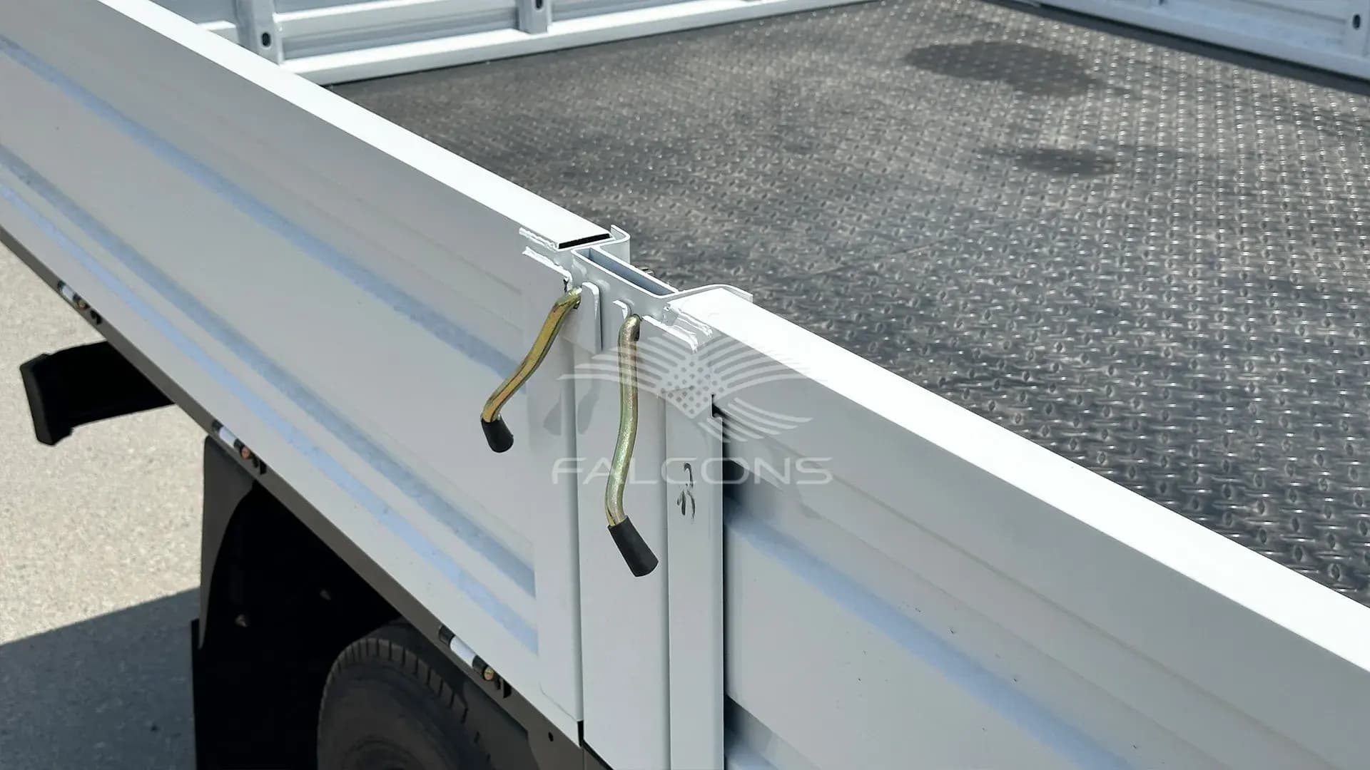 2771CC 2WD ISUZU ENGINE 3T PAYLOAD CARGO MT - Image 10