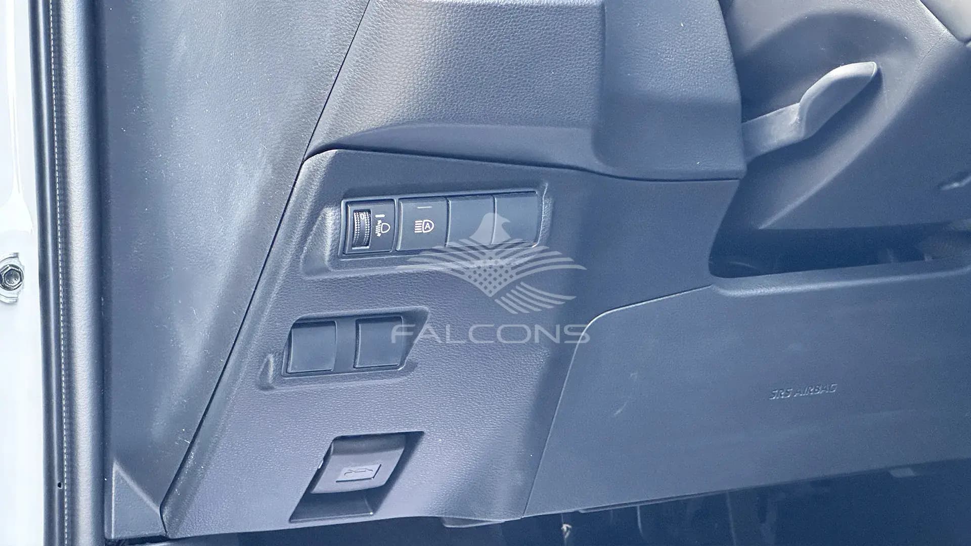 2.0L Deluxe Hybrid AT - Image 18