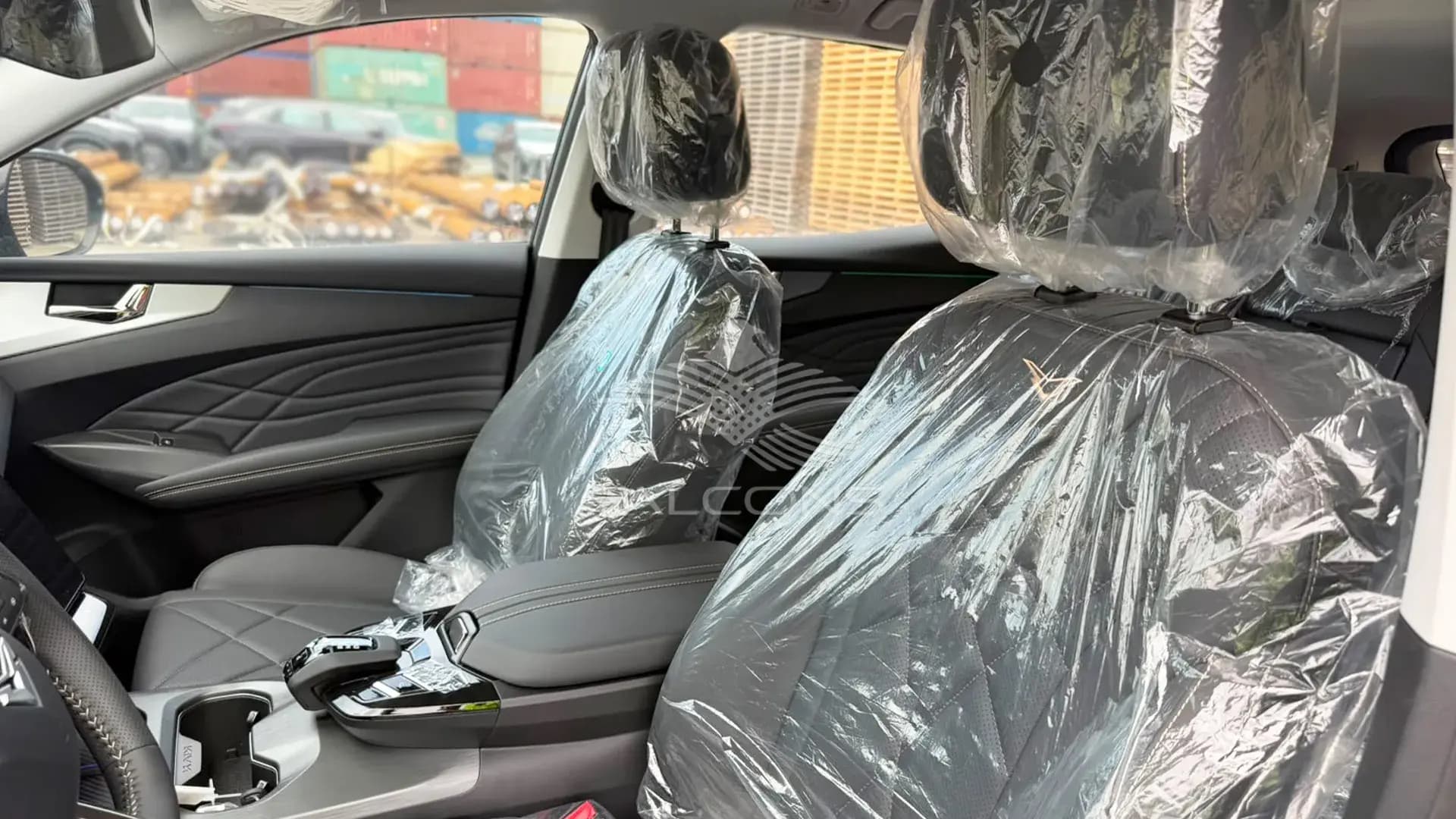 2.0T Flagship VERSION 7 SEATS AT - Image 11