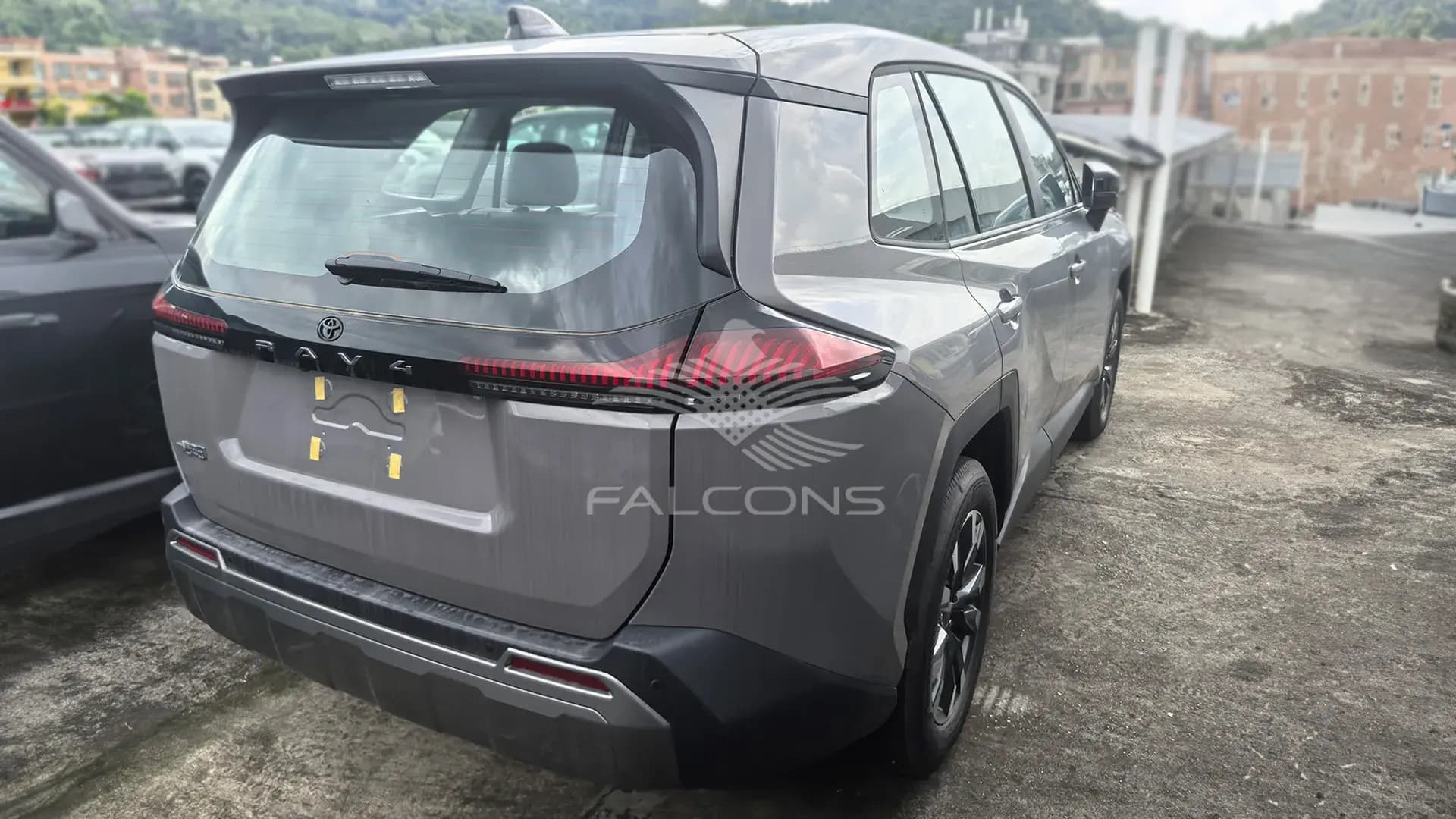 2.0L 2WD LUXURY P AT - Image 12