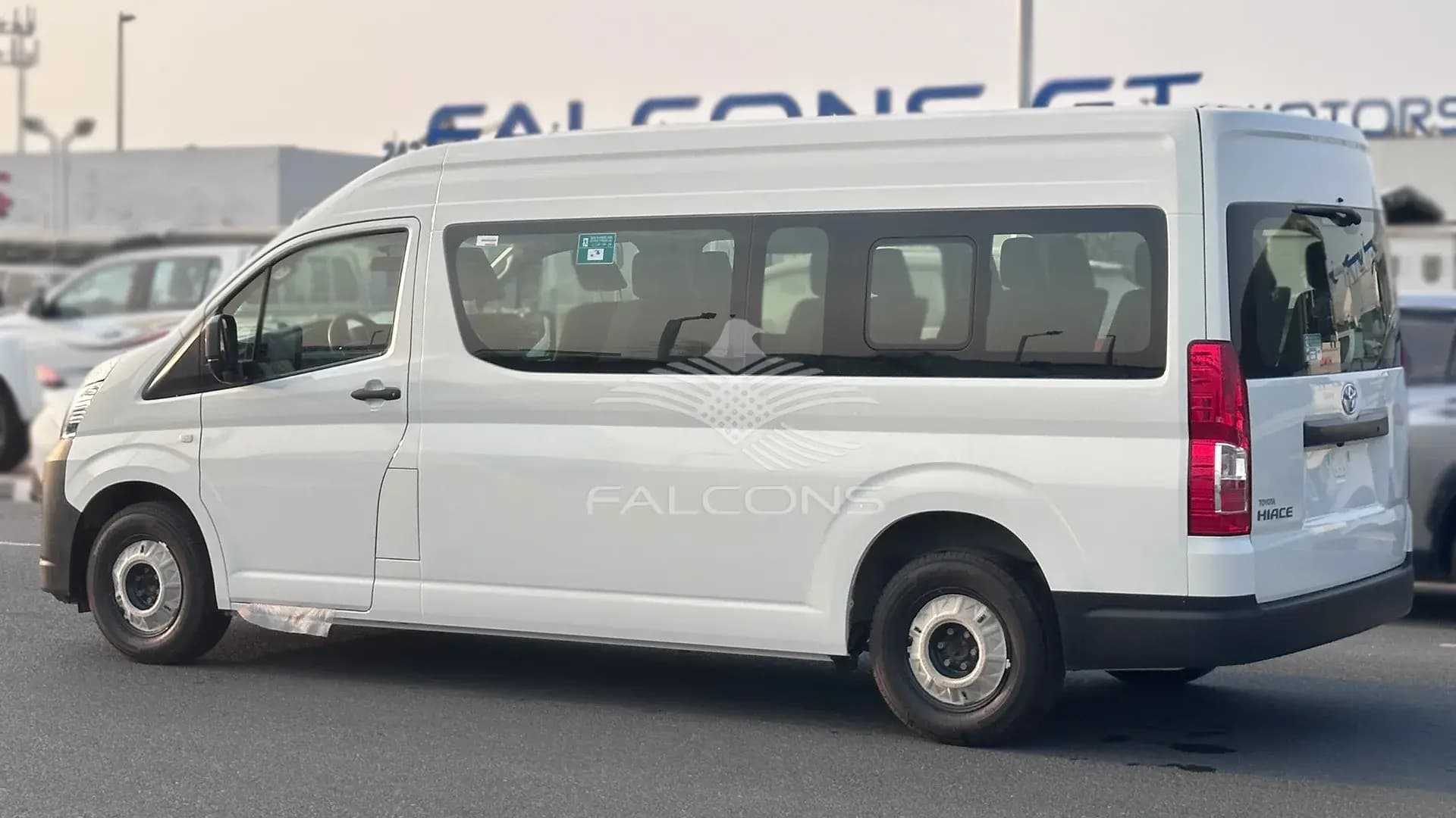 2.8L 13STR PASSENGER BUS MT - Image 2