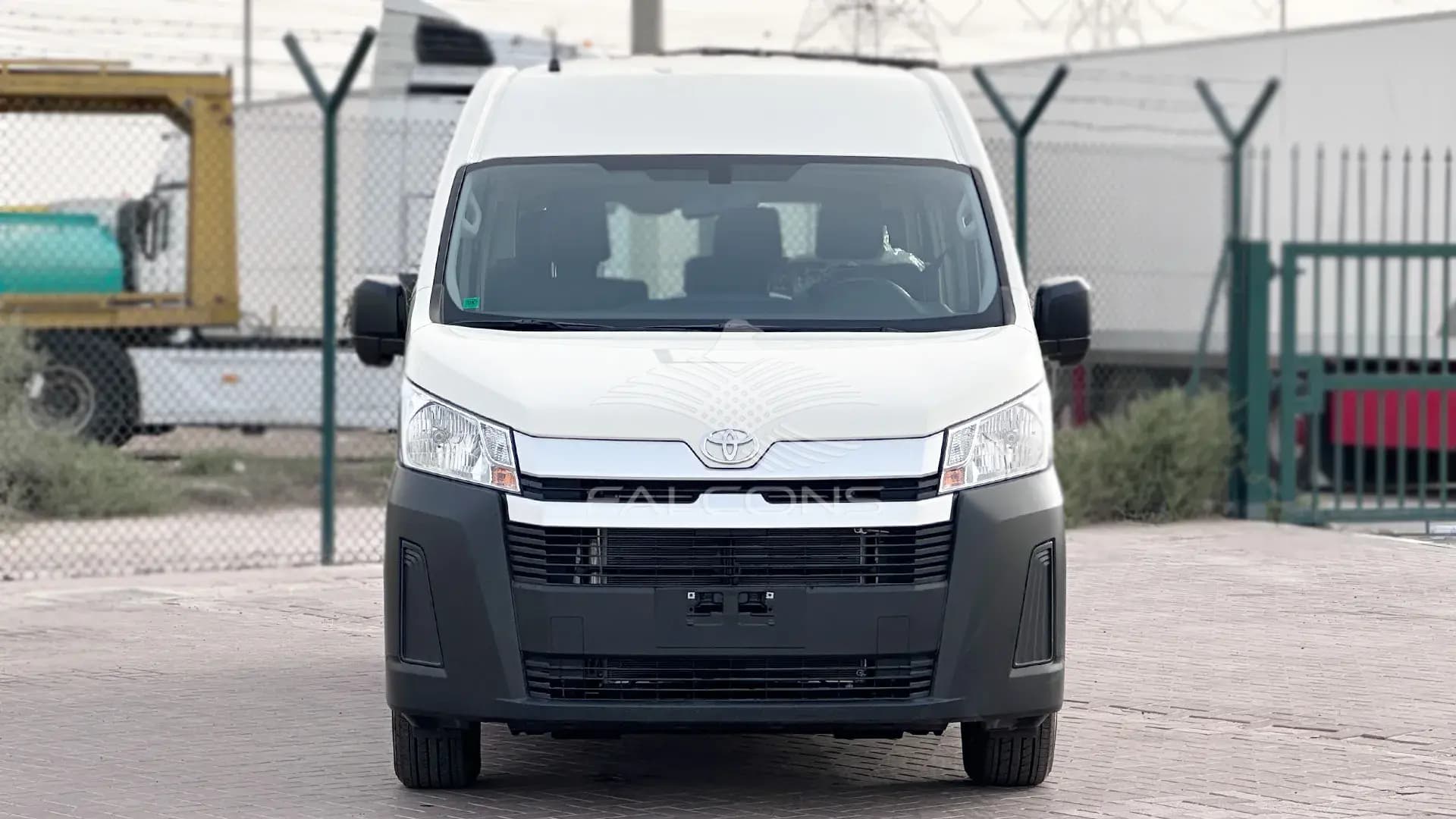 3.5L 6 Cylinders 13 seater 6AT - Image 7