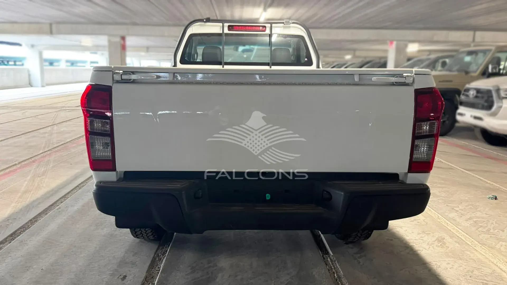 2.5 S C Base 4X4 LHD GEN 6 MT D - Image 3