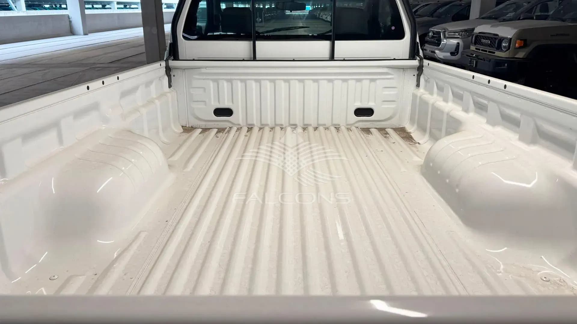 2.5 S C Base 4X4 LHD GEN 6 MT D - Image 14