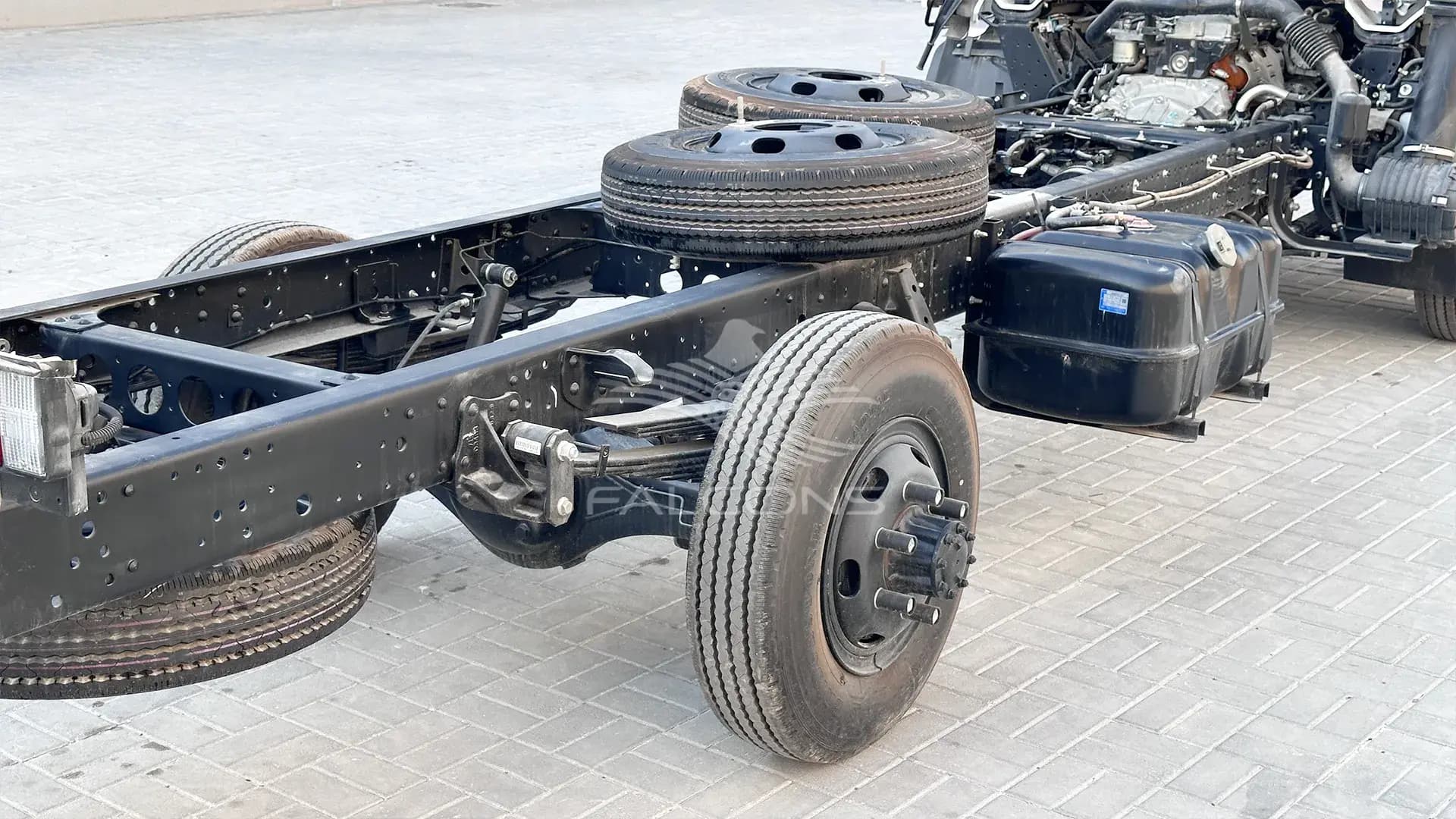 71L 4.6L Long Wheel Base Cab Chassis MT - Image 10
