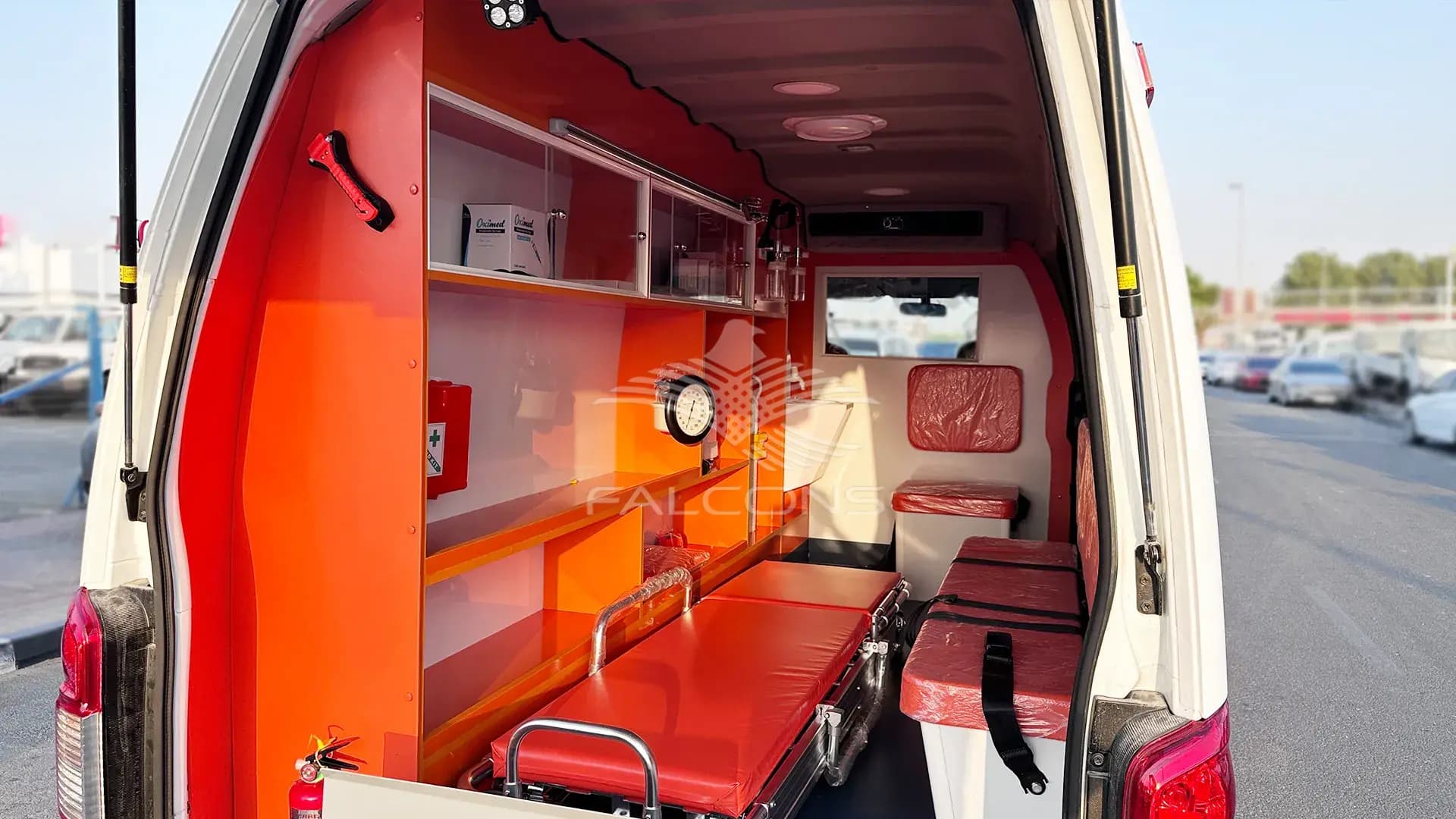 2.5L PETROL AMBULANCE MT - Image 24
