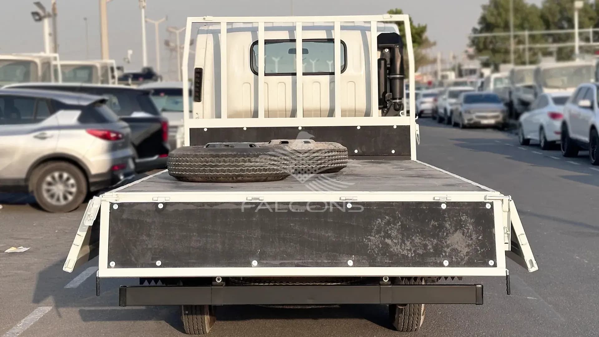 4570 cc (4.6L) 71 WOODEN CARGO MT - Image 8