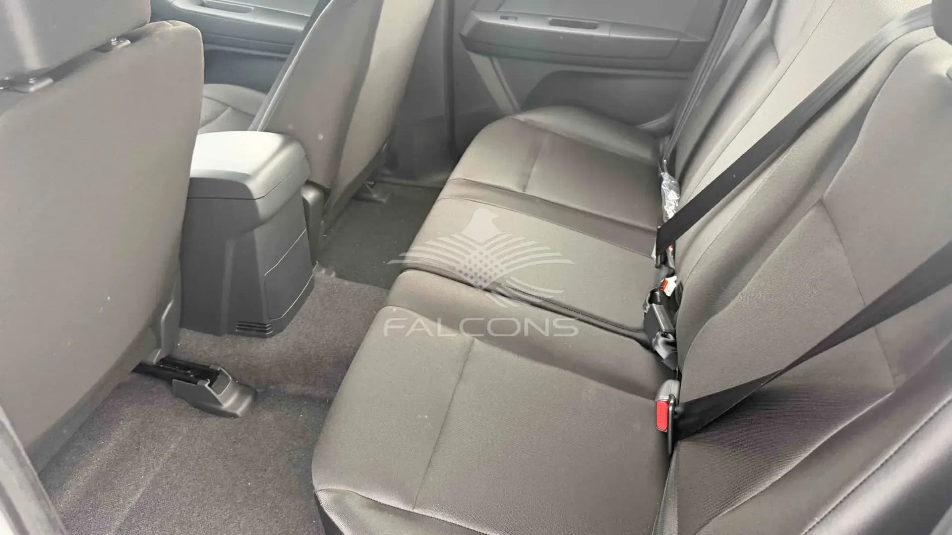 2.5L D C Mid 4X4 LHD GEN 6 E2 MT - Image 14