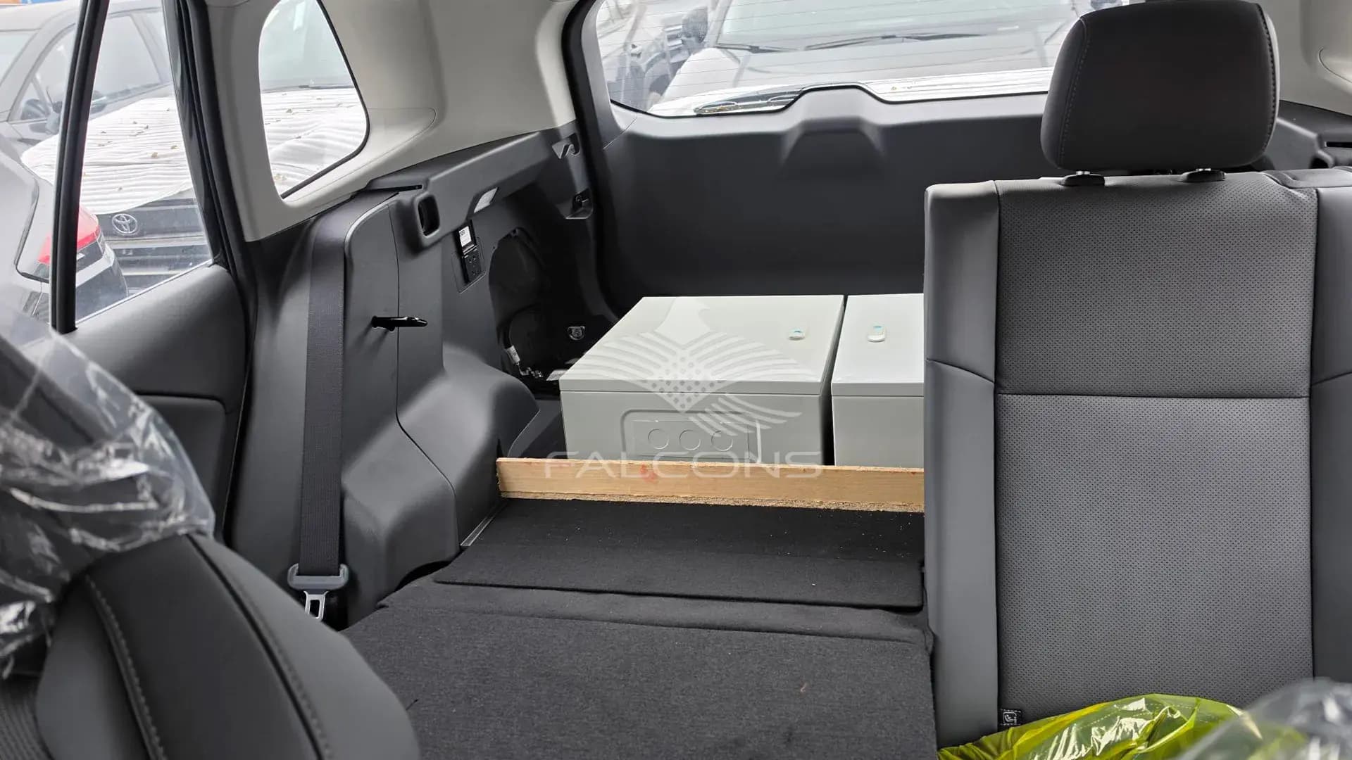 2.5L NEW HYBRID 4WD LUXURY AT - Image 8