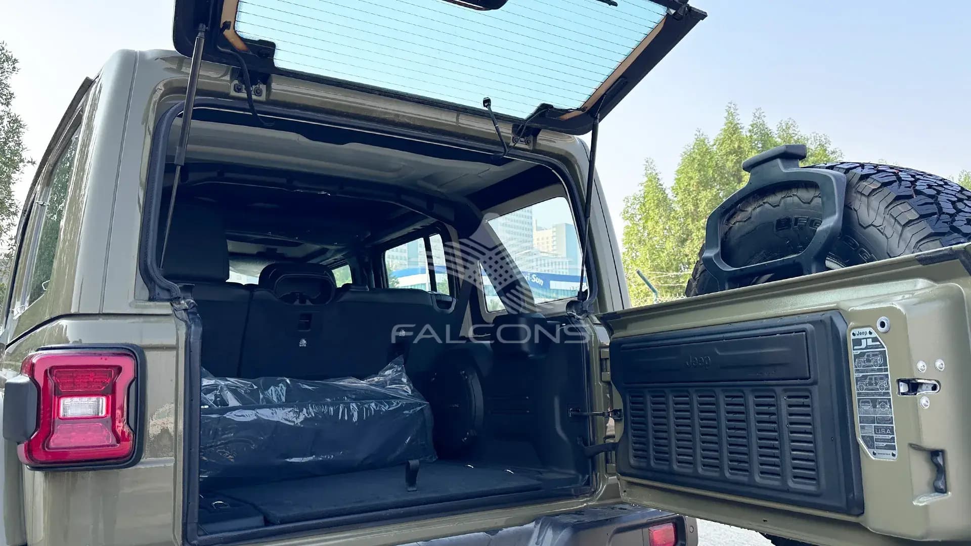 3.6L Rubicon Xtreme V6 4Door 4x4 AT - Image 9