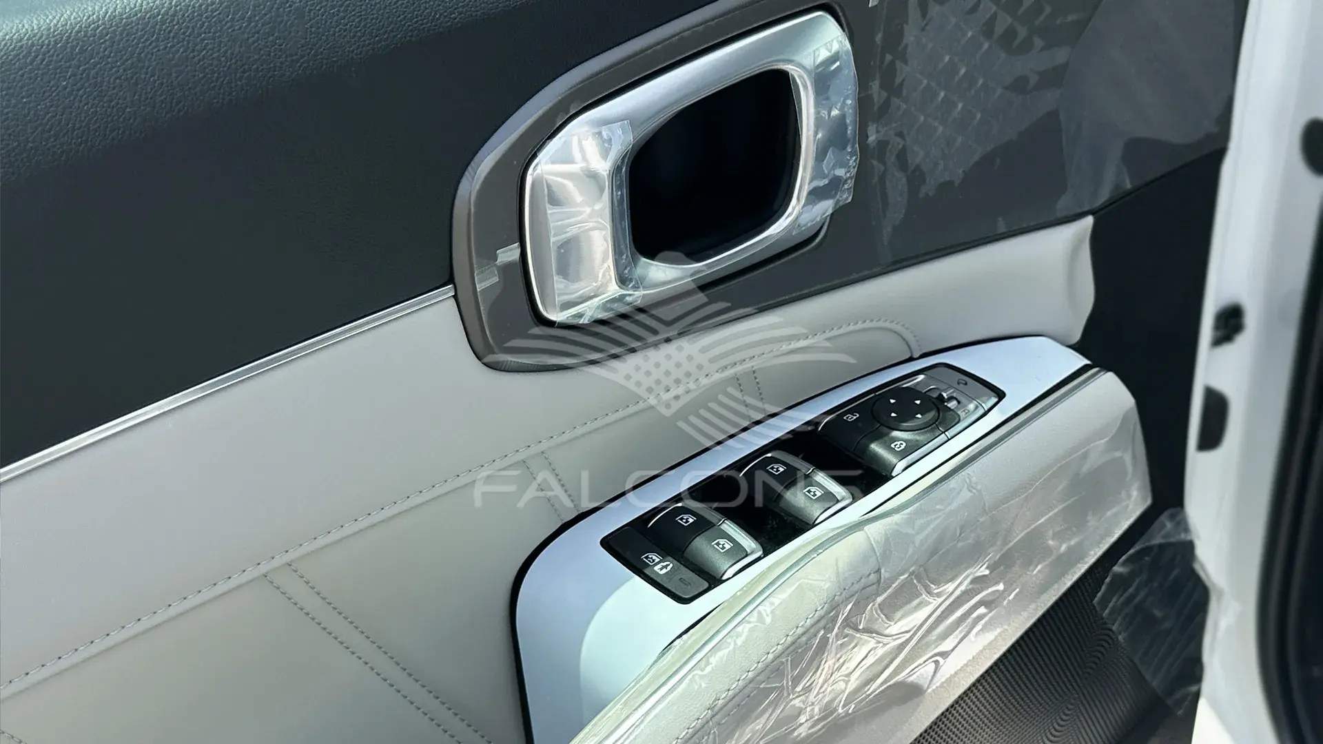 2.5L 2WD Panoramic S.Roof AT - Image 9
