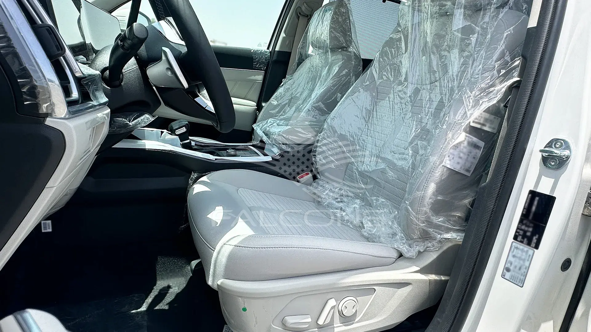 2.5L 2WD Panoramic S.Roof AT - Image 10