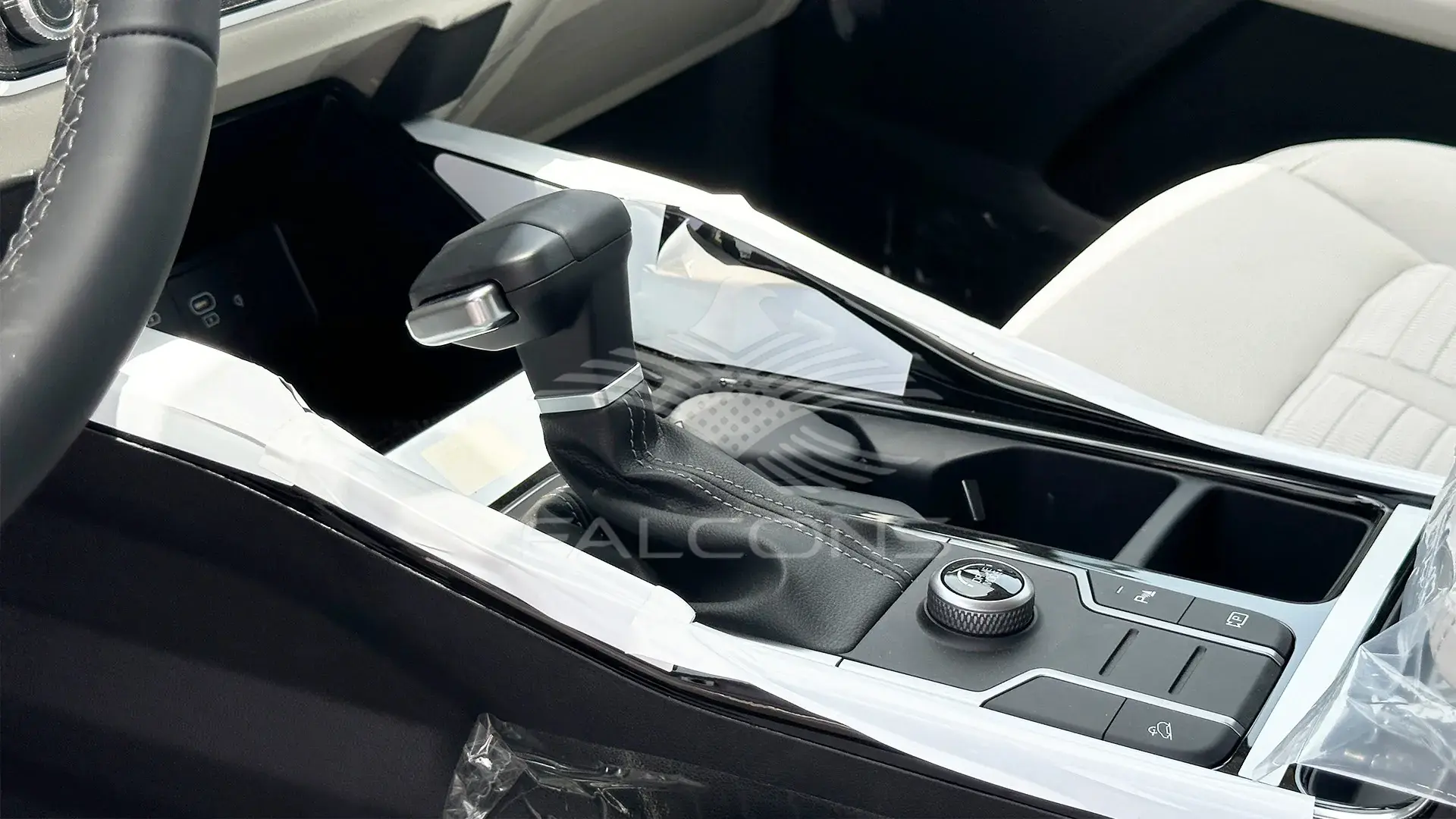 2.5L 2WD Panoramic S.Roof AT - Image 14