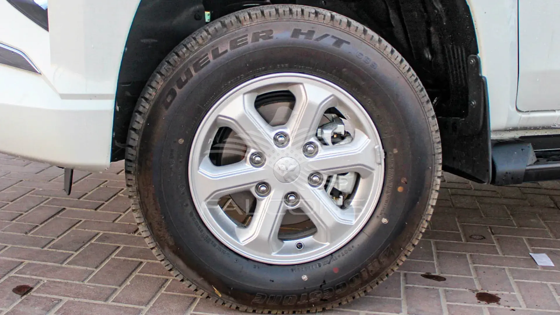 2.5L 4WD CHROME P DC 4WD MT - Image 11