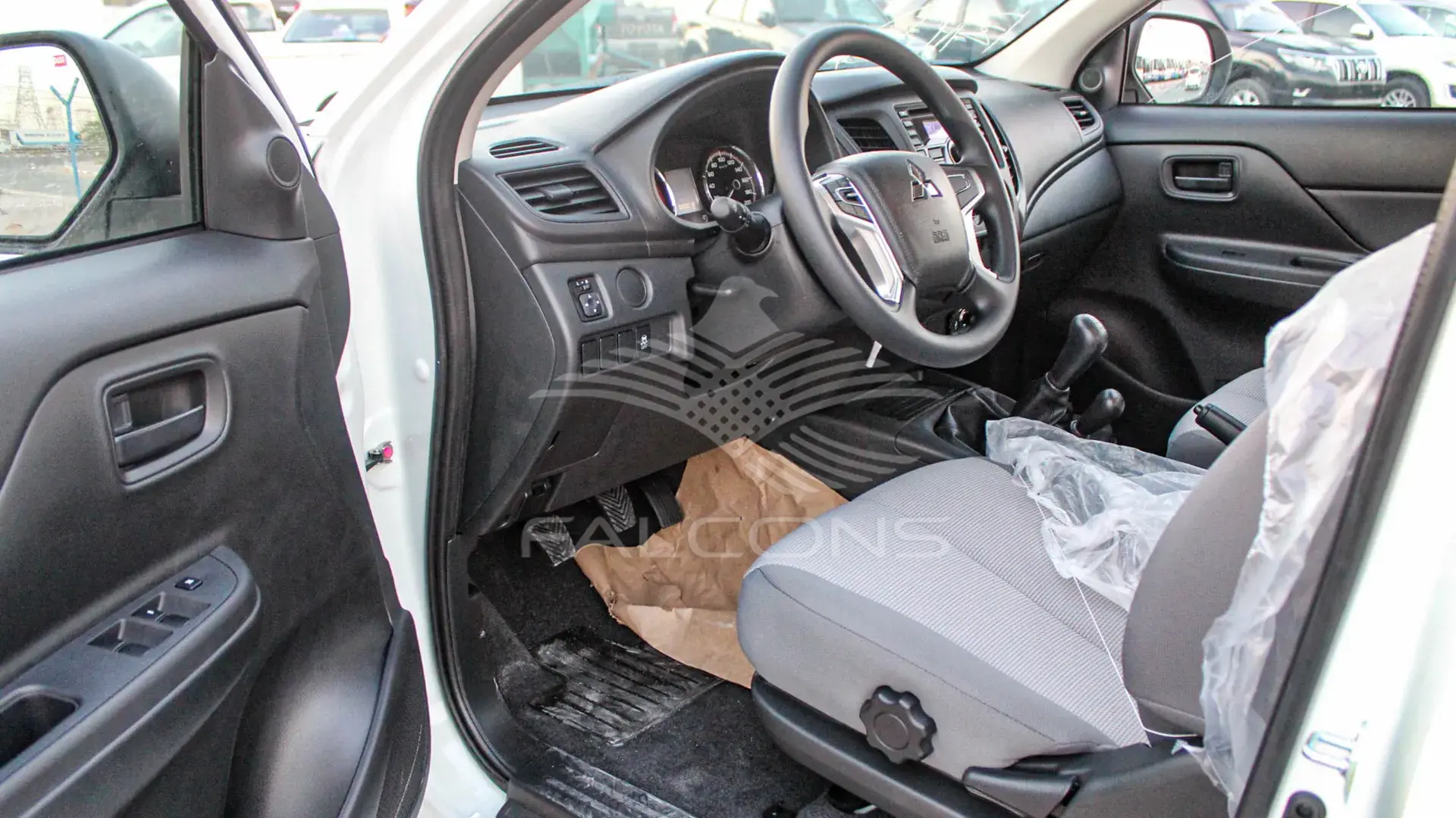2.5L 4WD CHROME P DC 4WD MT - Image 12