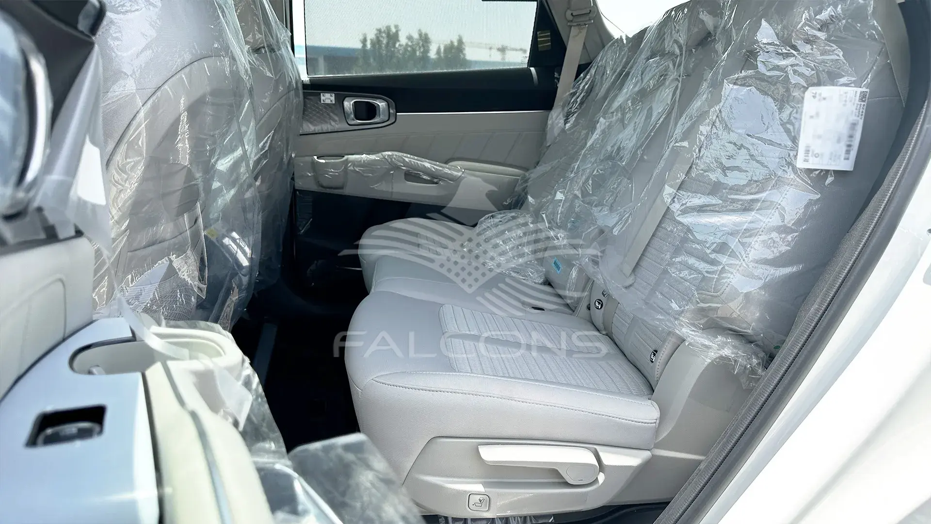 2.5L 4WD Panoramic S.Roof AT - Image 12