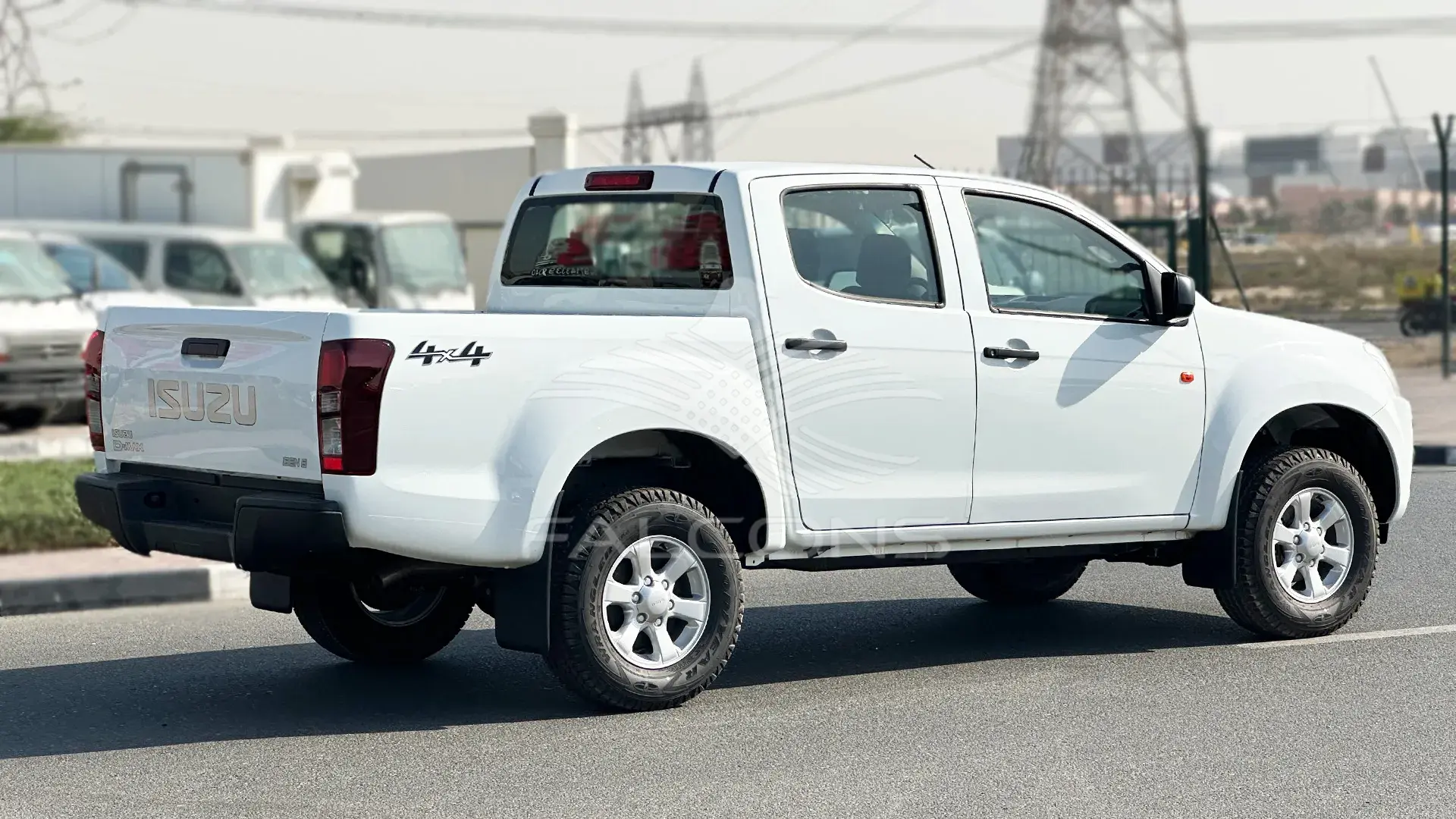 2.5L D DC 4x4 PWR A/W MID MT - Image 4