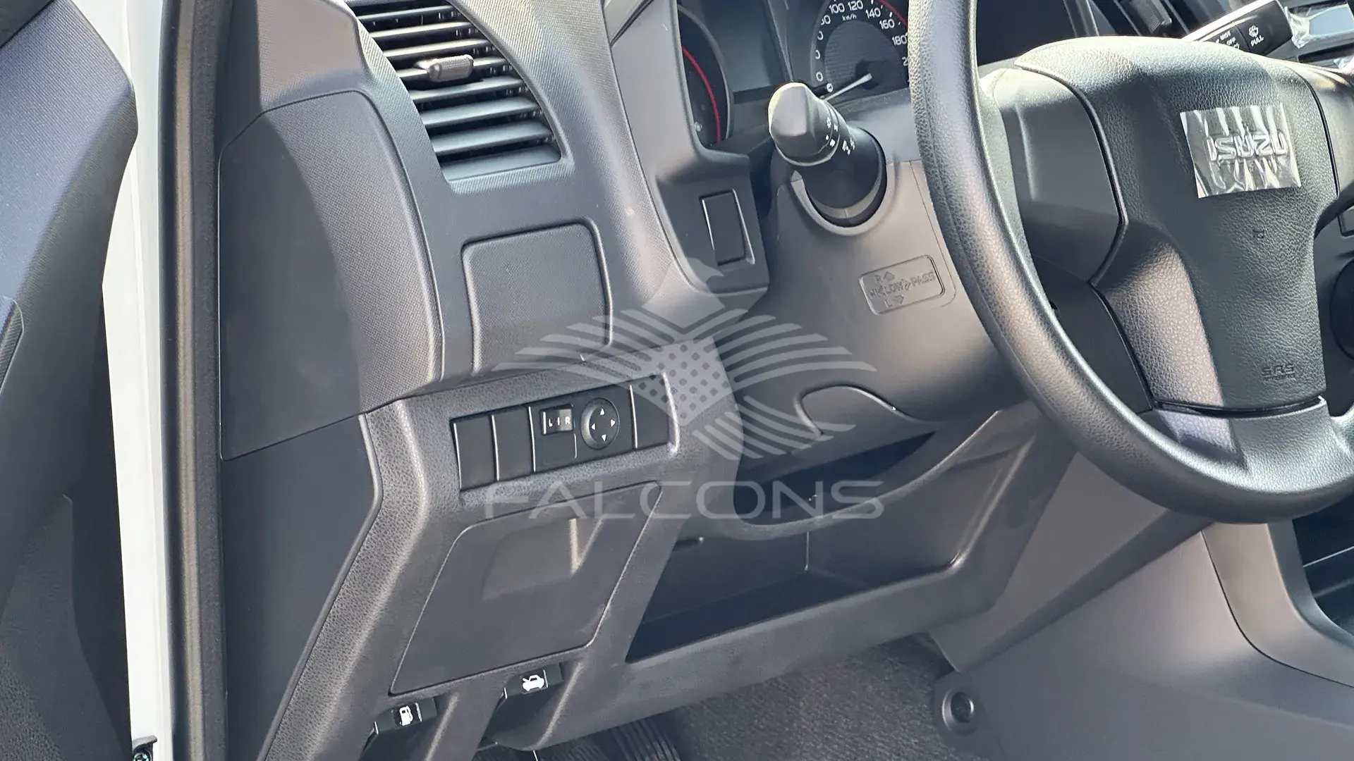 2.5L D DC 4x4 PWR A/W MID MT - Image 14