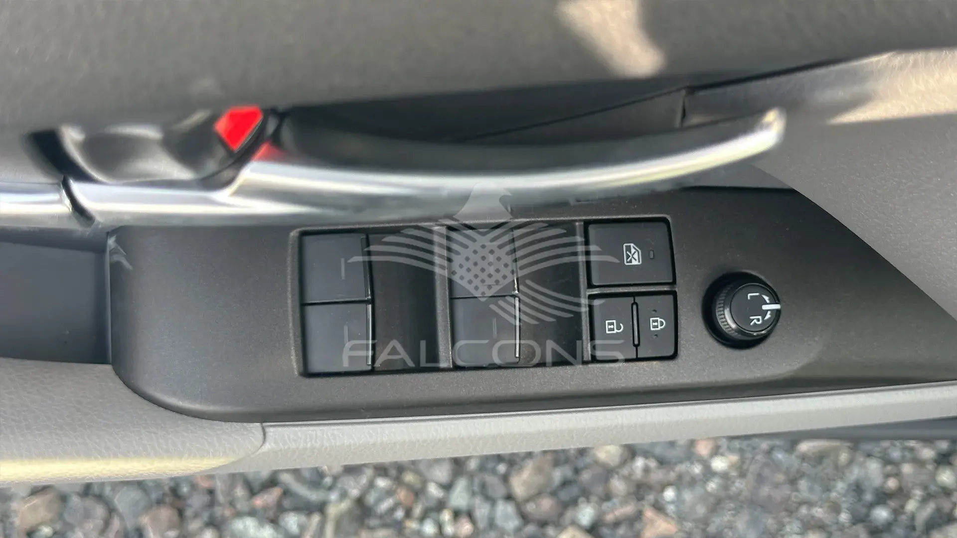 2.5L LE 5 seater AC - DAB ABS AT - Image 12