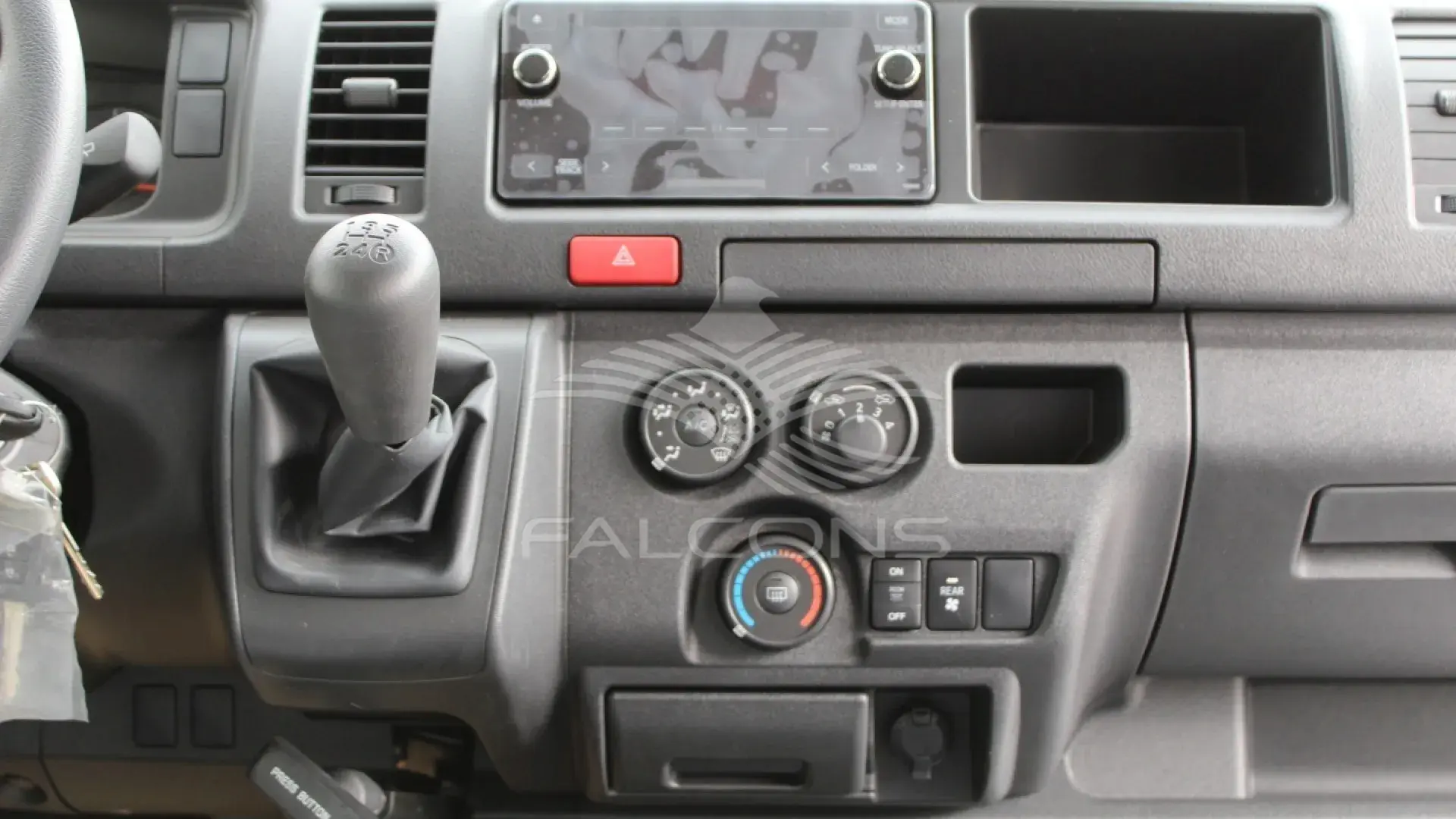 2.5L MT 2025 - Image 13
