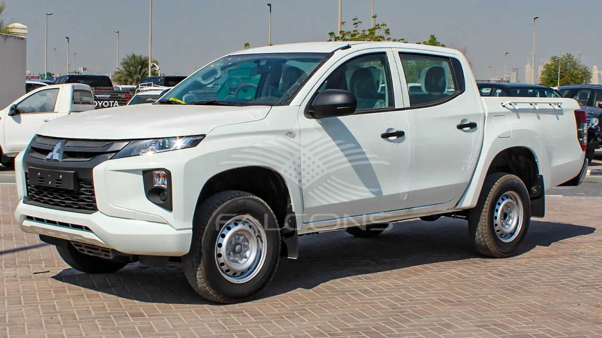 2.5L MT 2023 - Image 4
