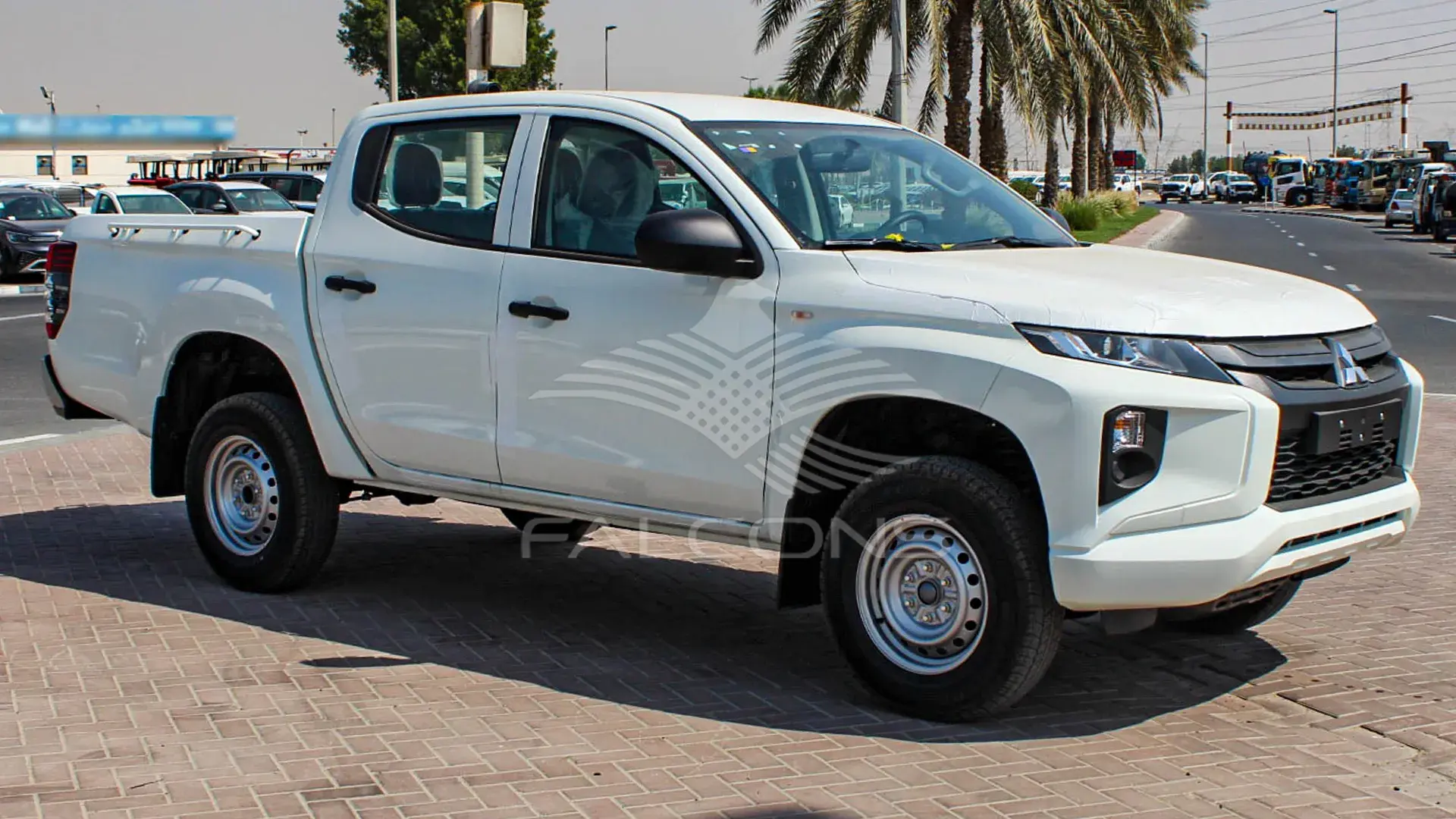 2.5L MT 2023 - Image 10