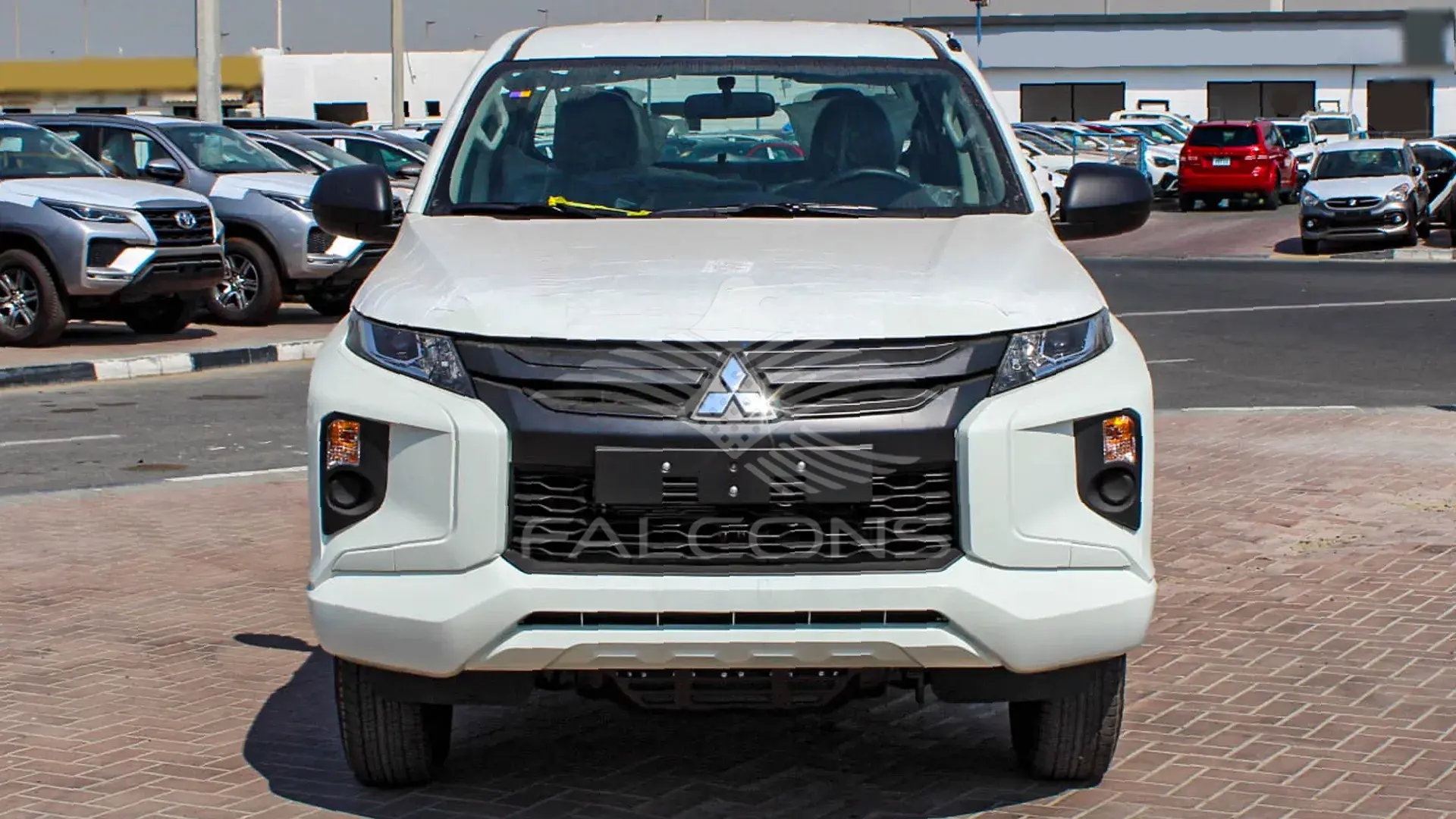 2.5L MT 2023 - Image 11