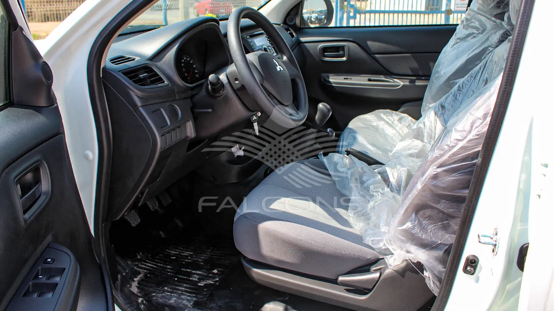 2.5L MT 2023 - Image 14