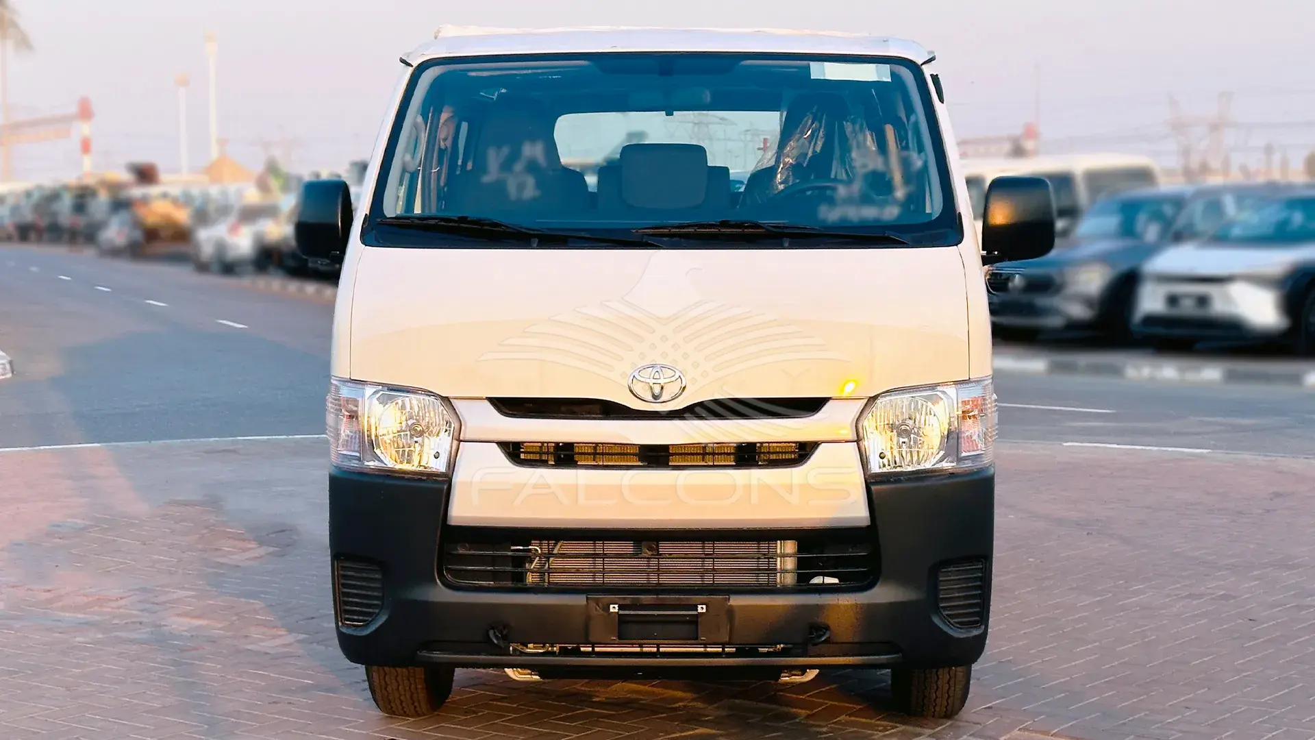 2.5L STD ROOF MT WITH AC - Image 6