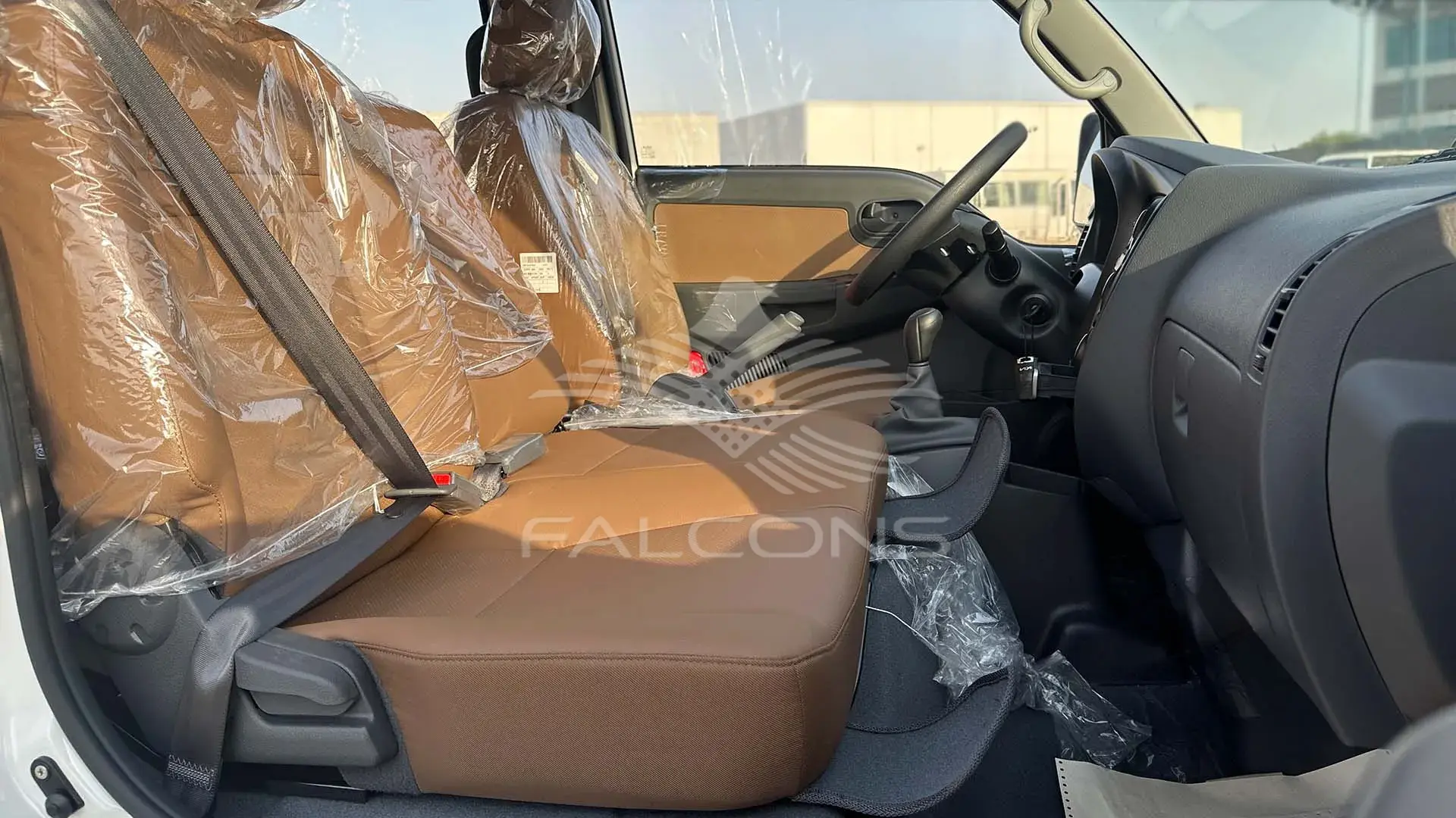 2.7L DOUBLE CABIN D MT - Image 10